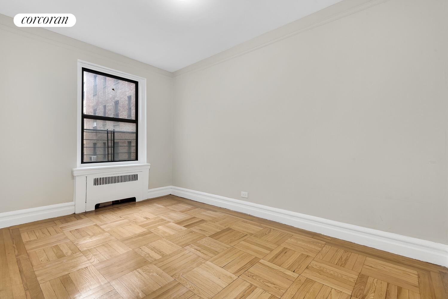 #5 photo, 3000 VALENTINE Avenue, ブロンクス区 Norwood , NY 10458