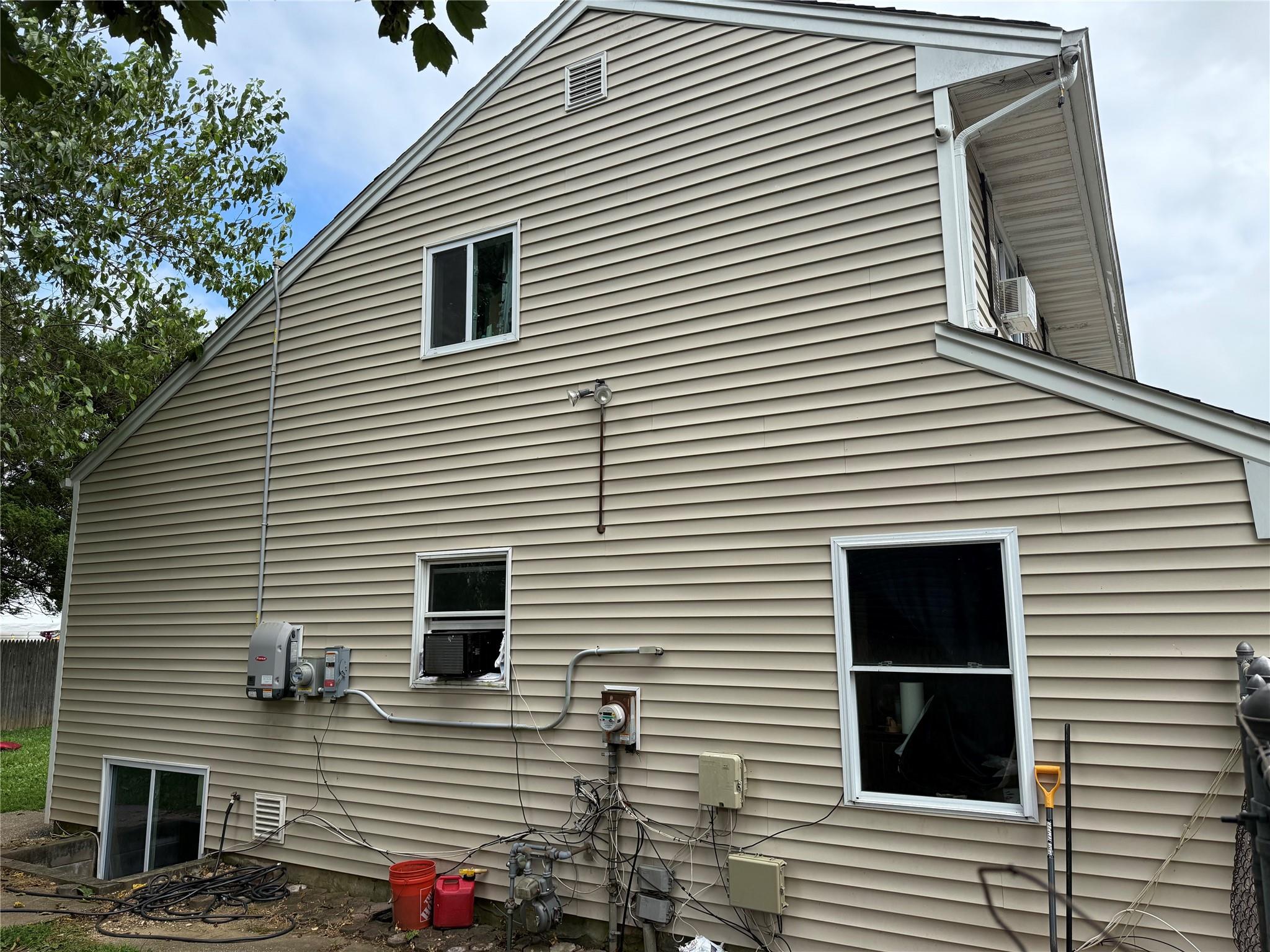 #9 photo, 115 Branch Avenue, サフォーク郡 Central Islip , NY 11722