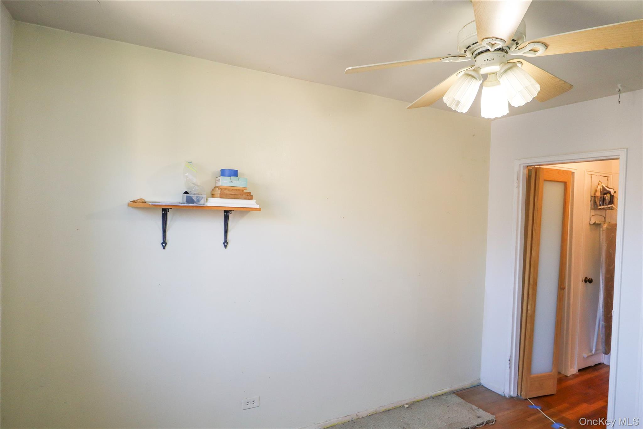 #12 photo, 87-40 Francis Lewis Boulevard, クイーンズ区 Queens Village , NY 11427