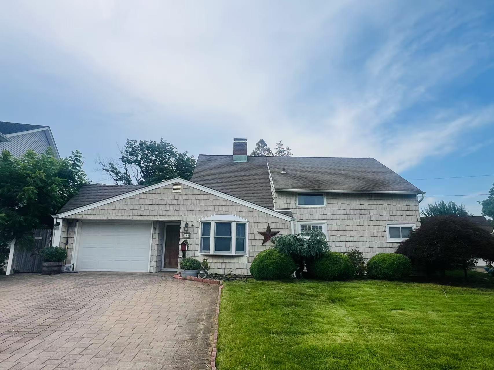 #1 photo, 8 Bridge Lane, Hicksville , NY 11801