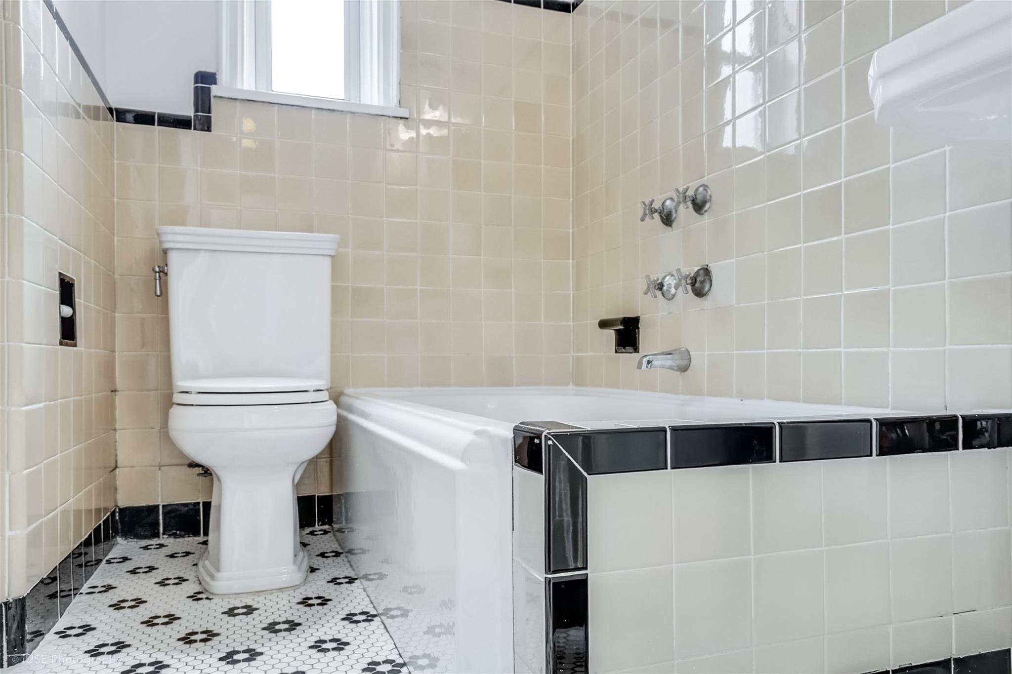 #10 photo, 48-55 43 Street, クイーンズ区 Woodside , NY 11377