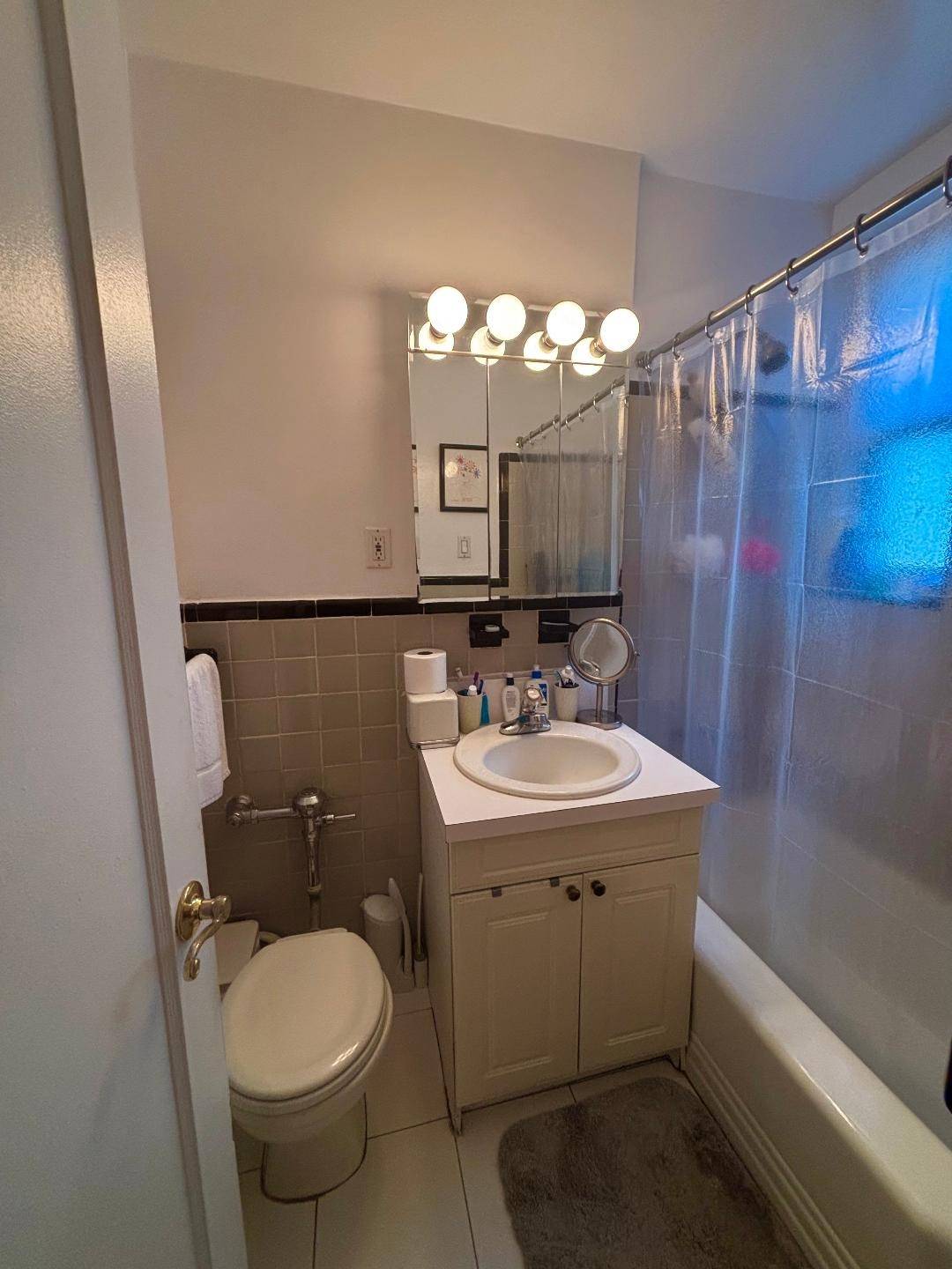 #3 photo, 2250 Brigham Street, #3C, ブルックリン区 Sheepshead Bay , NY 11229