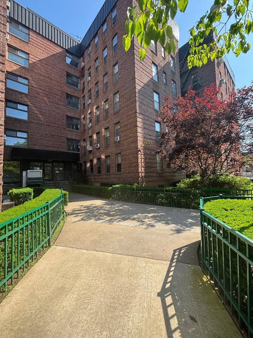 #7 photo, 2250 Brigham Street, #3C, ブルックリン区 Sheepshead Bay , NY 11229