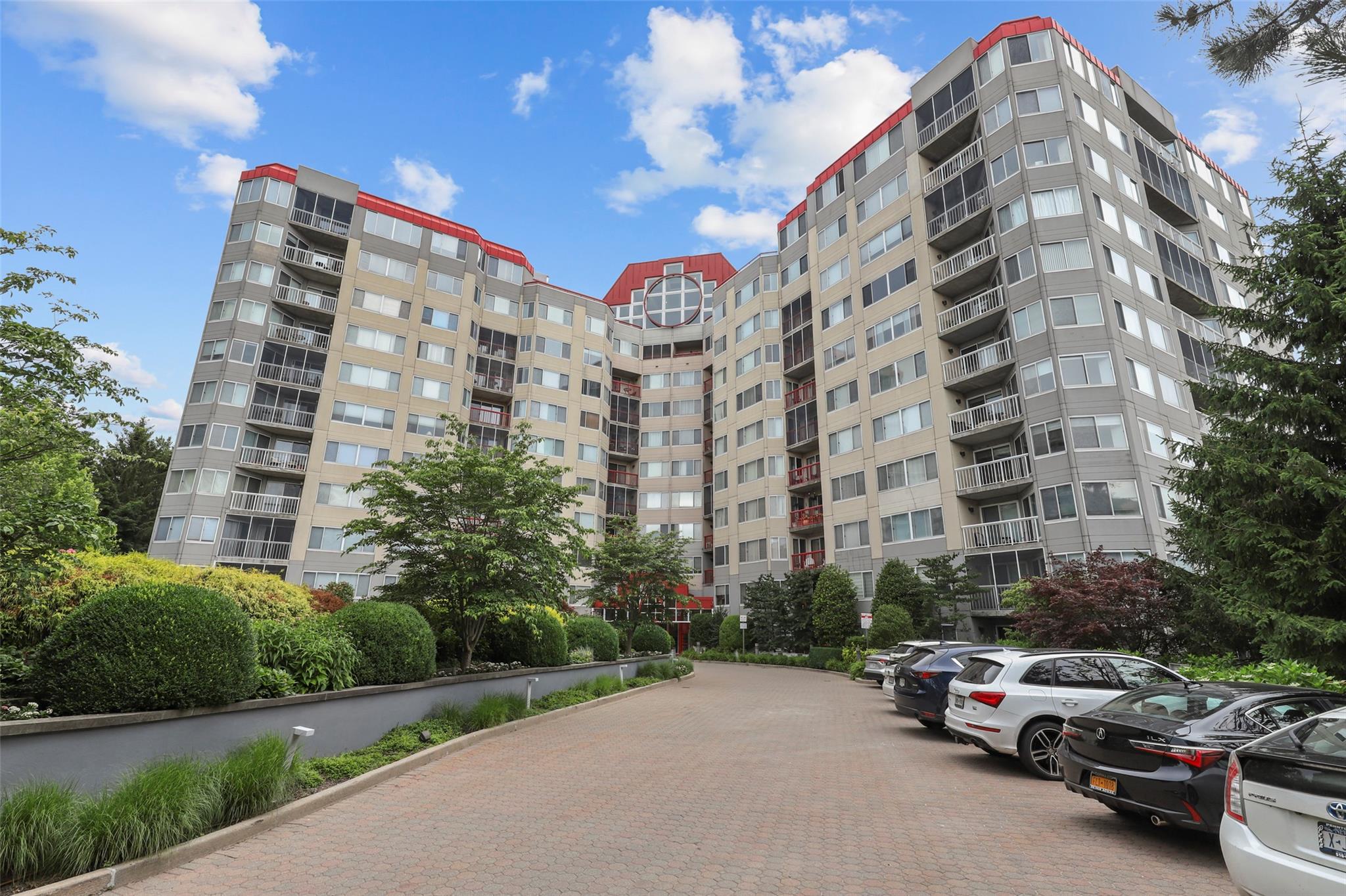 #1 photo, 10 Stewart Place, White Plains , NY 10603