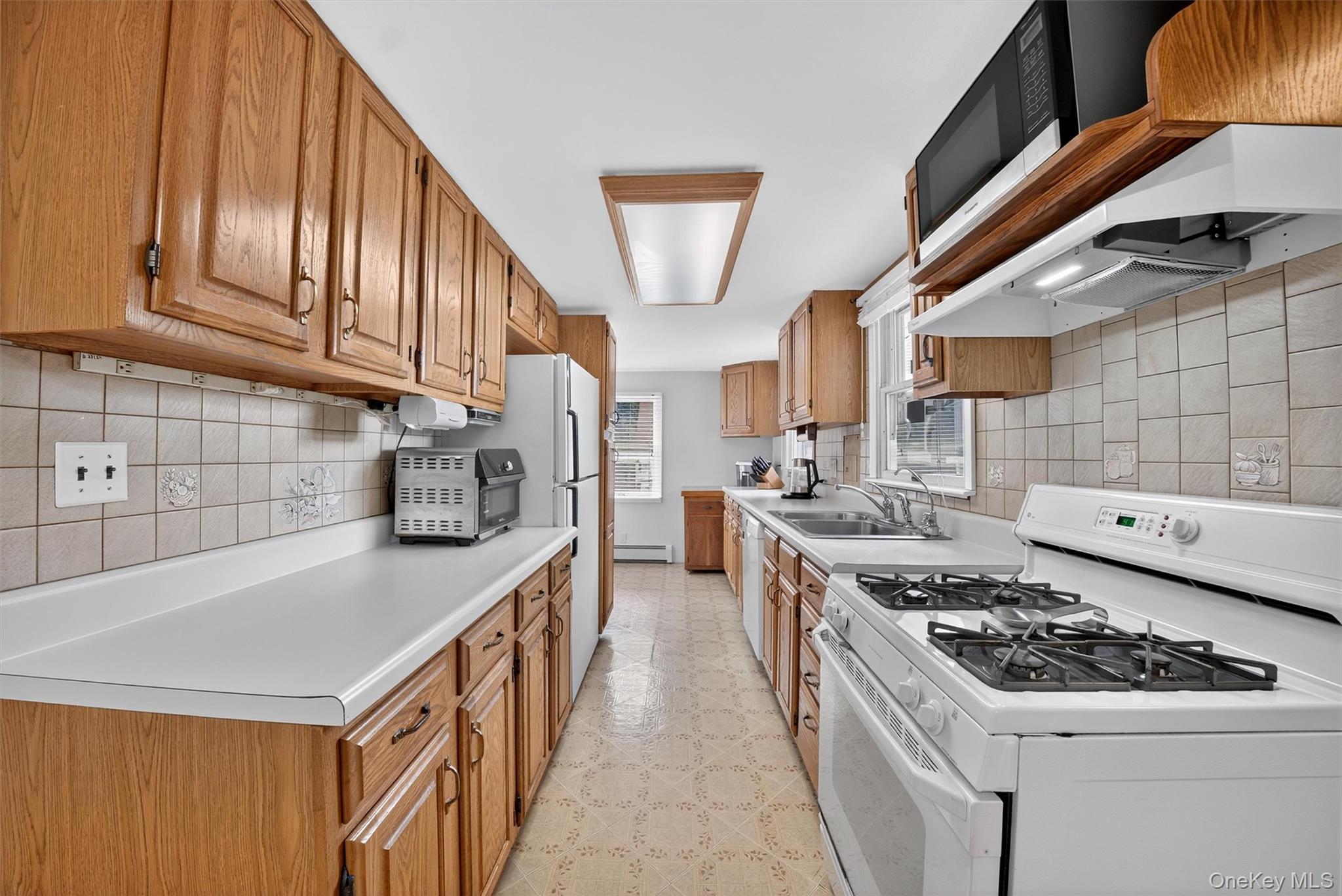 #5 photo, 62 Lakeside Drive, New Windsor , NY 12553