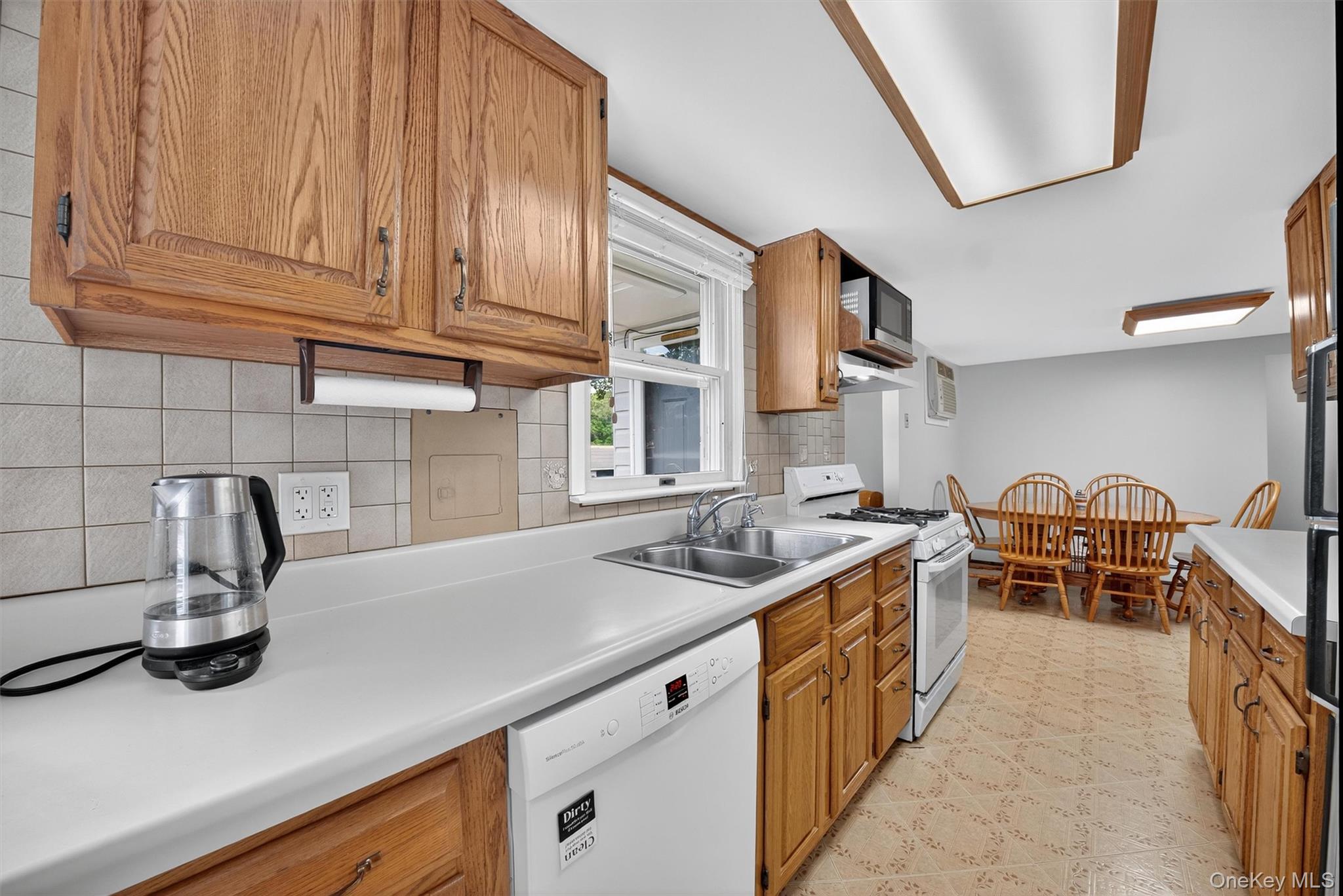 #6 photo, 62 Lakeside Drive, New Windsor , NY 12553