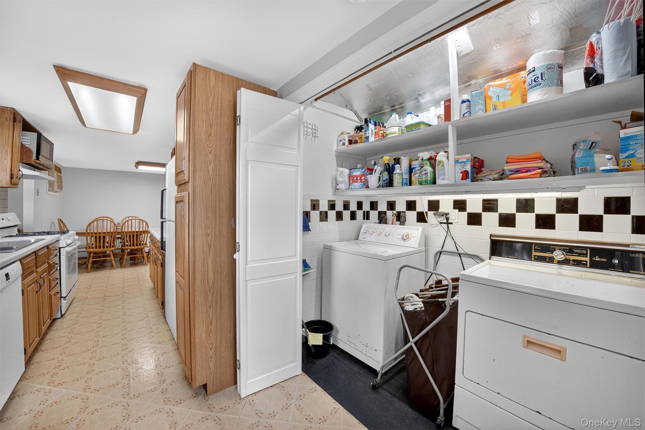 #8 photo, 62 Lakeside Drive, New Windsor , NY 12553