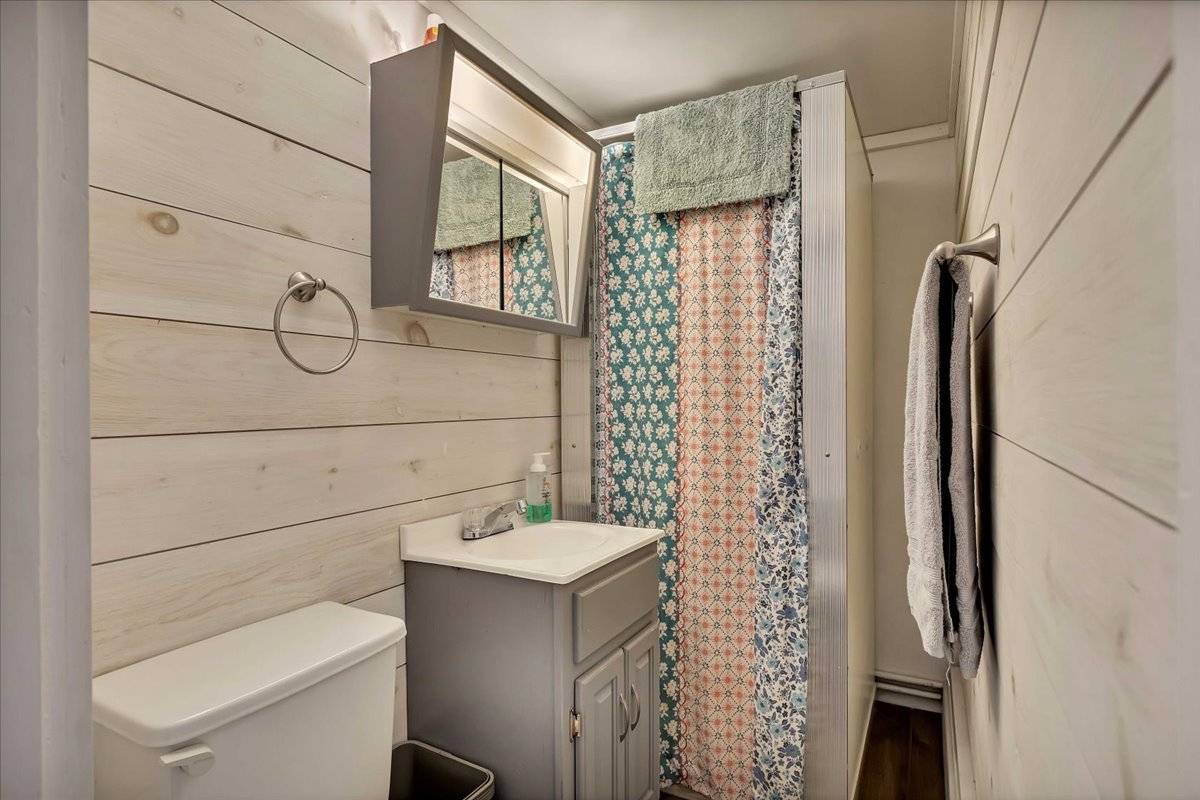 #19 photo, 2140  NY-8, Johnsburg , NY 12843