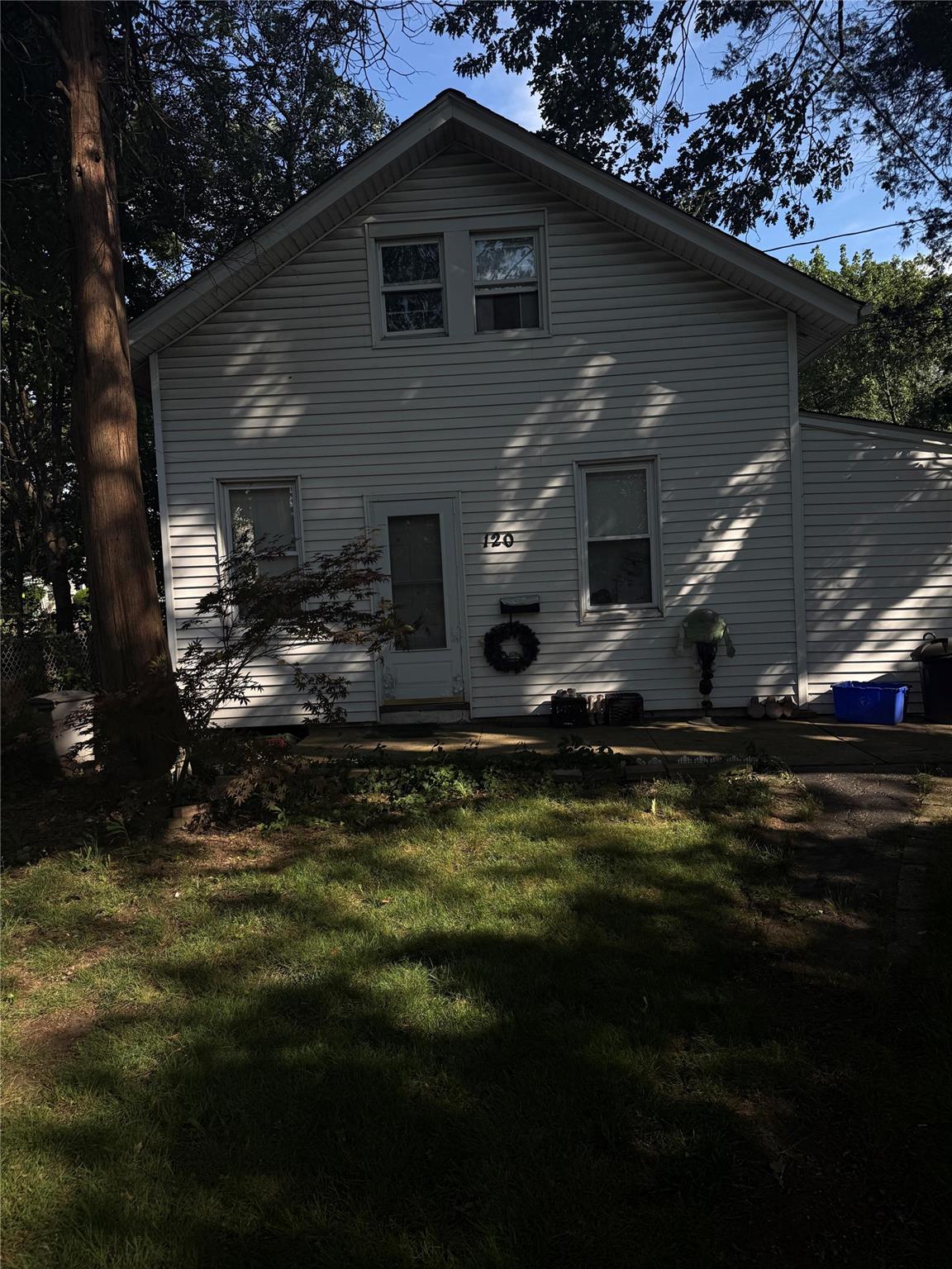 #1 photo, 120 Oak Avenue, Hempstead , NY 11550