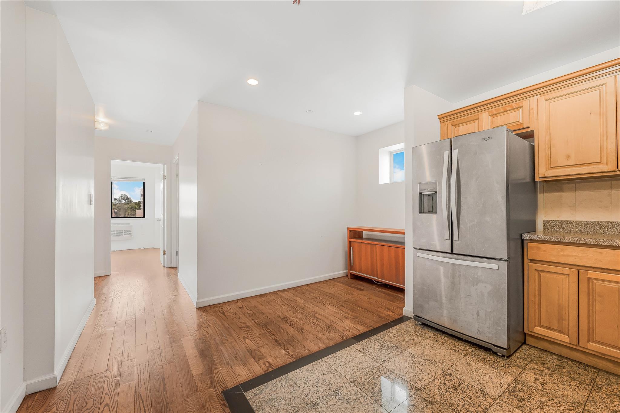 #7 photo, 85-23 Broadway, クイーンズ区 Elmhurst , NY 11373