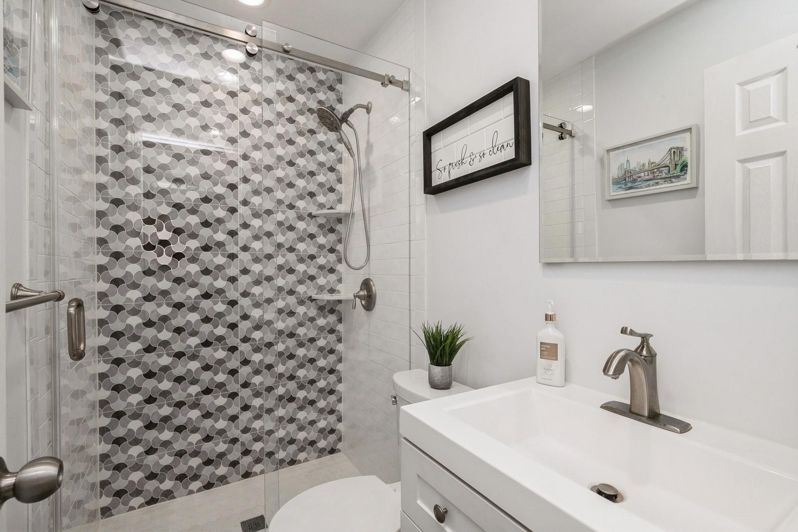 #15 photo, 30 Dale Lane, Hauppauge , NY 11788