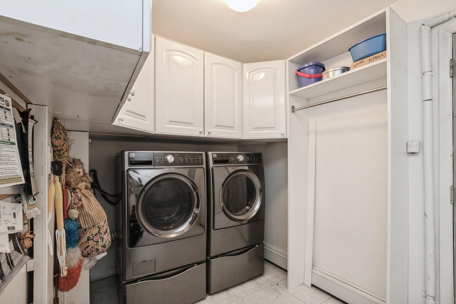 #16 photo, 30 Dale Lane, Hauppauge , NY 11788