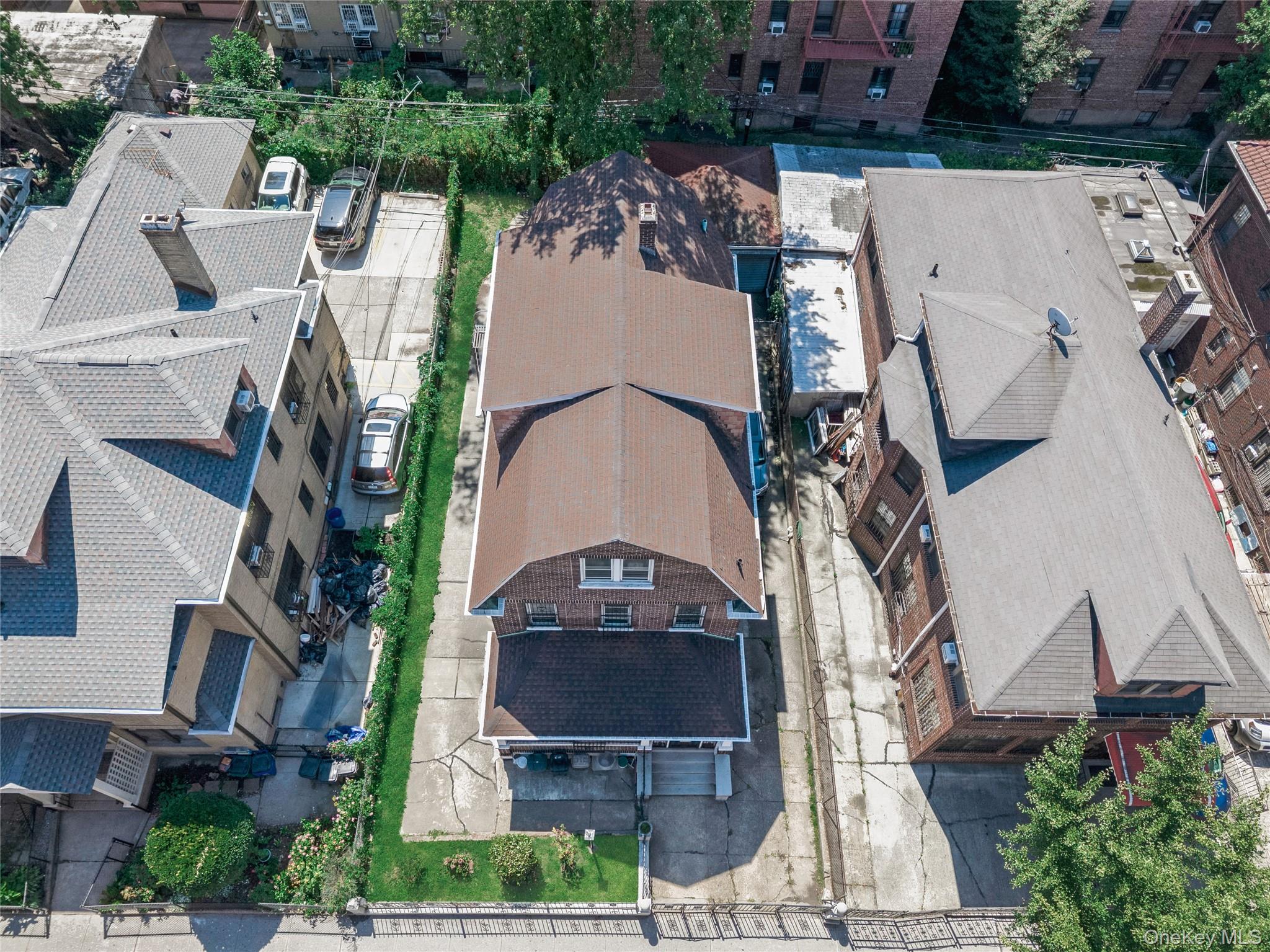 #3 photo, 40-44 Hampton Street, クイーンズ区 Elmhurst , NY 11373