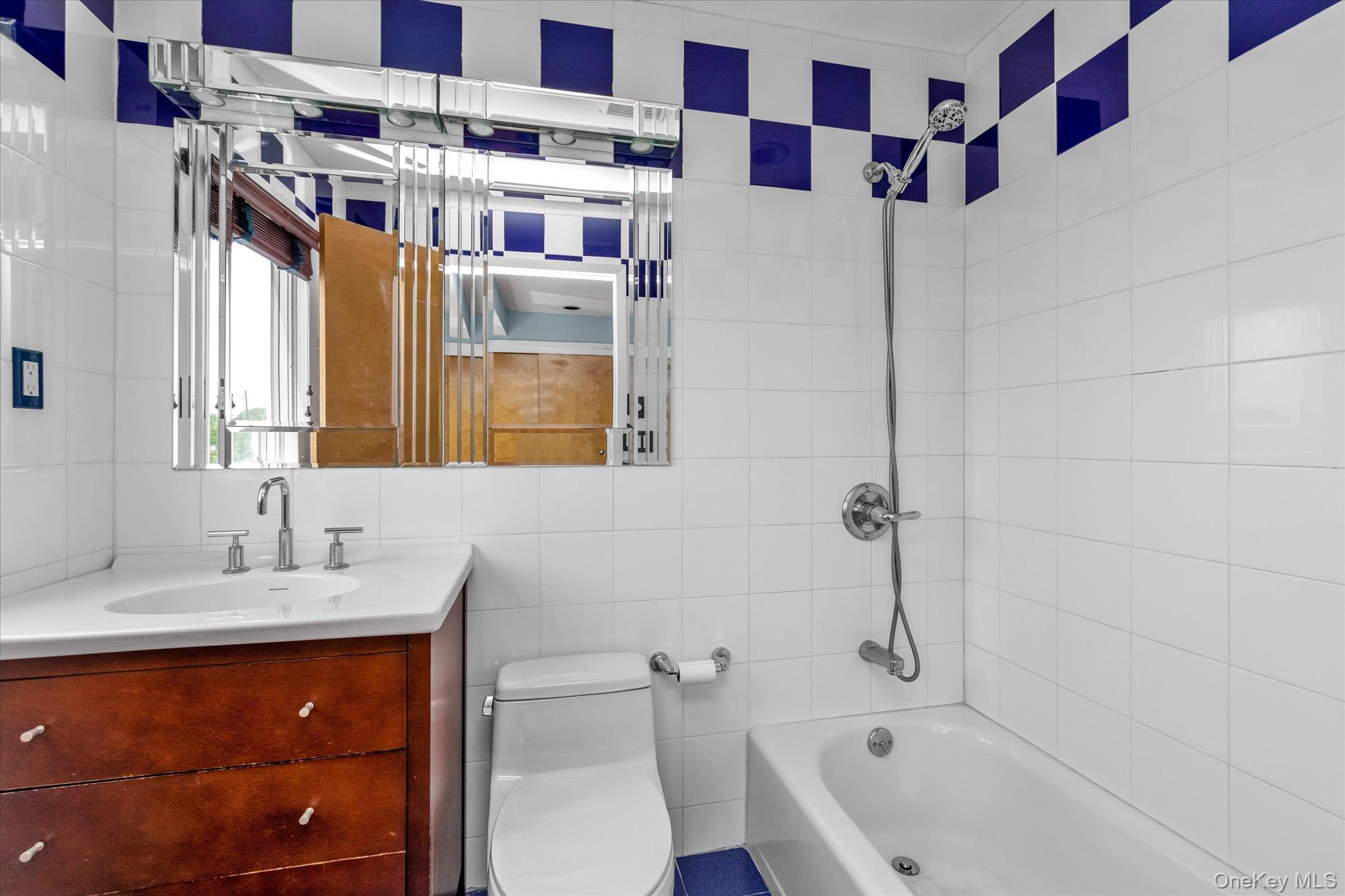 #15 photo, 3337 Murdock Avenue, ナッソー郡 Oceanside , NY 11572