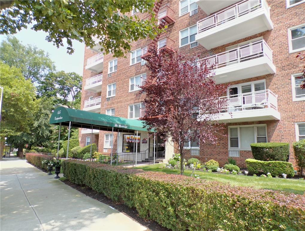 #1 photo, 415 Gramatan Avenue, Mount Vernon , NY 10552