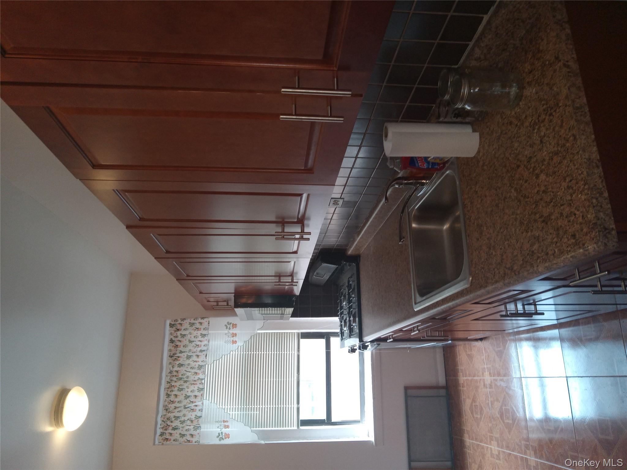 #3 photo, 2156 CRUGER Avenue, Bronx , NY 10462