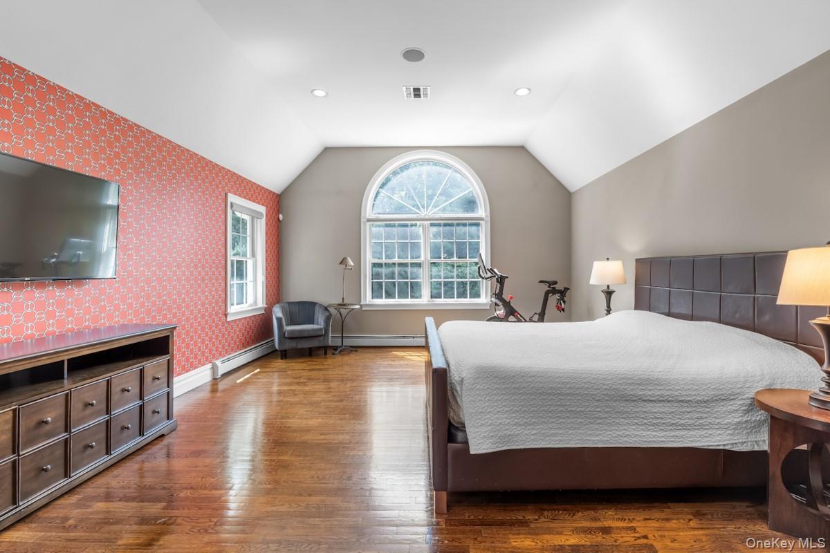 #18 photo, 9 Ronwood Road, Spring Valley , NY 10977