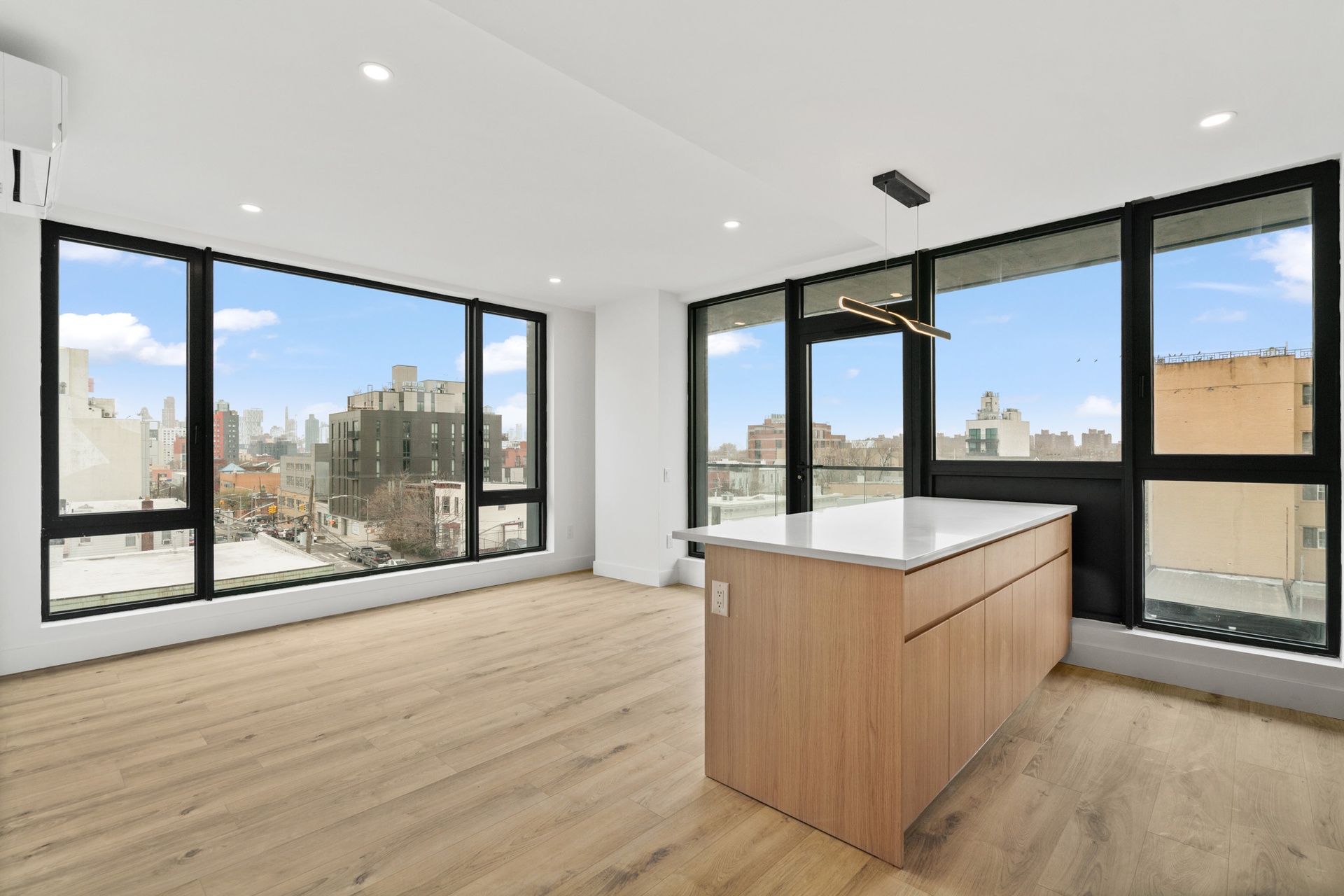 #5 photo, Long Island City, クイーンズ区 Long Island City , NY 11101