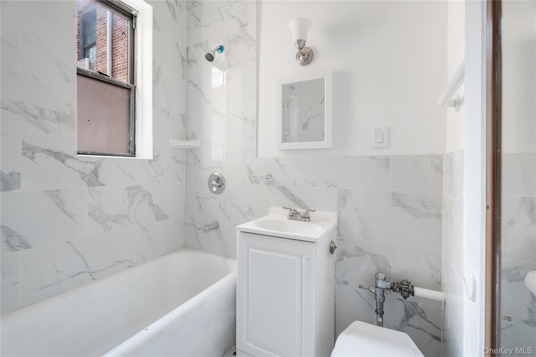 #6 photo, 113 Brighton 11th Street, ブルックリン区 Brooklyn , NY 11235