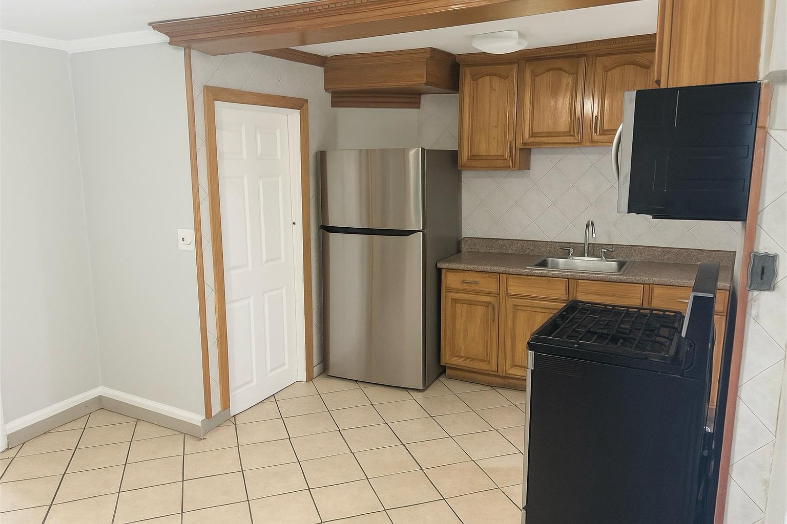 #5 photo, 57 Bulwer Place, ブルックリン区 Brooklyn , NY 11207