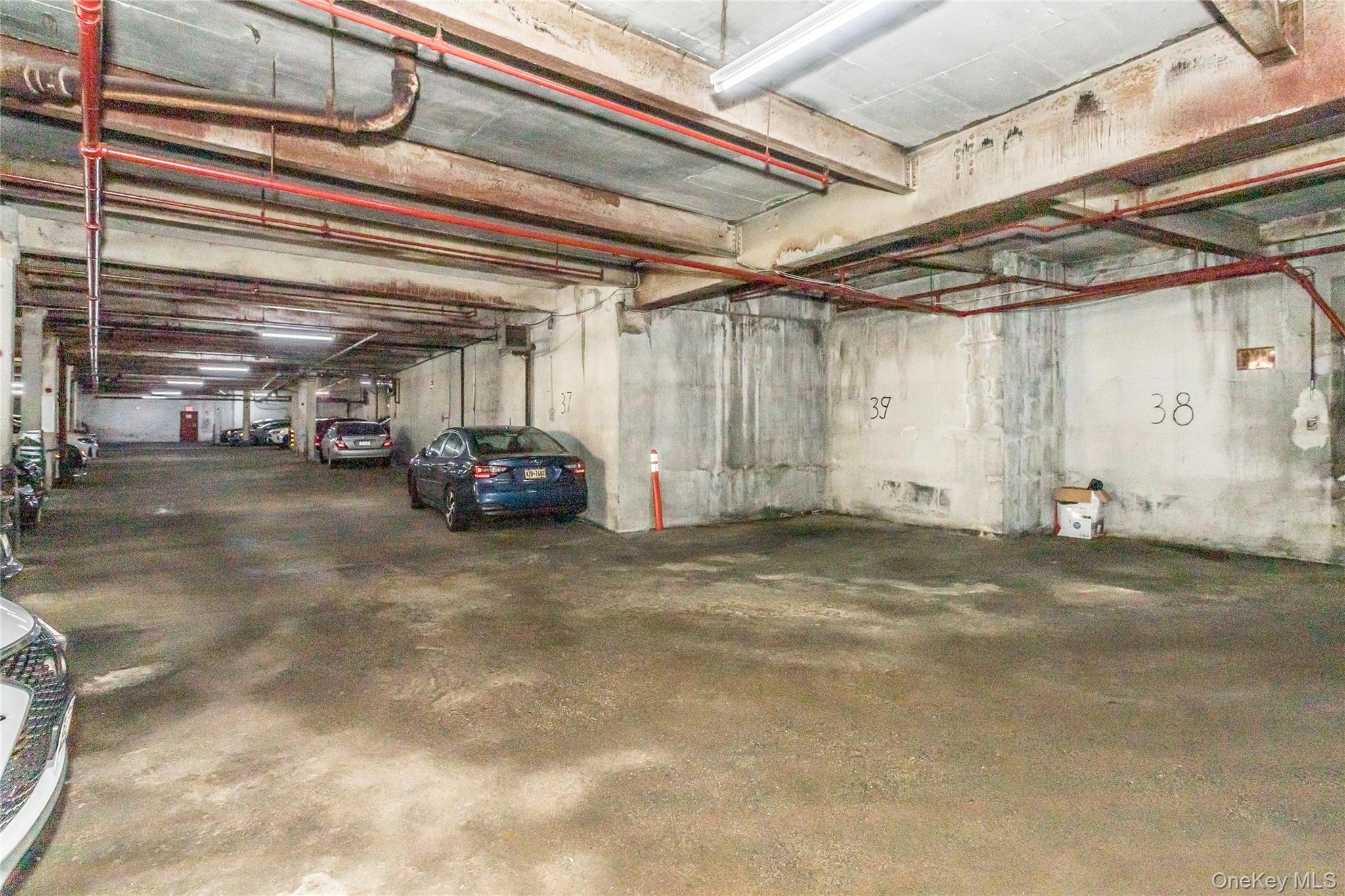 #20 photo, 102-30 Queens Boulevard, クイーンズ区 Forest Hills , NY 11375