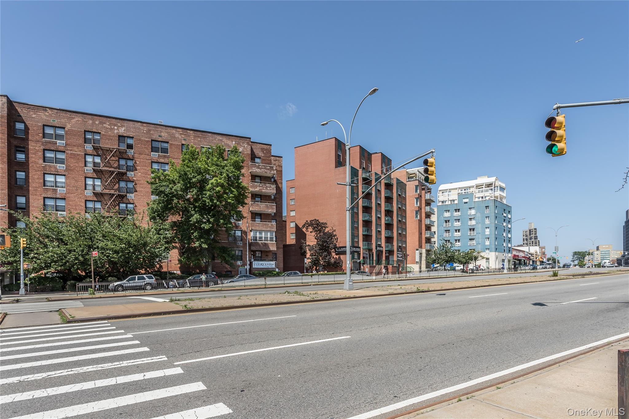 #3 photo, 102-30 Queens Boulevard, クイーンズ区 Forest Hills , NY 11375