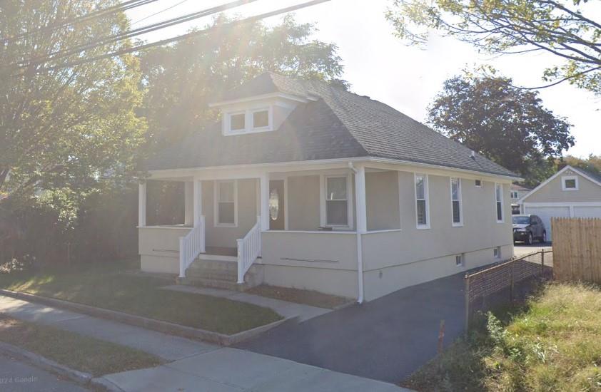 #1 photo, 152 5th Avenue, Bay Shore , NY 11706