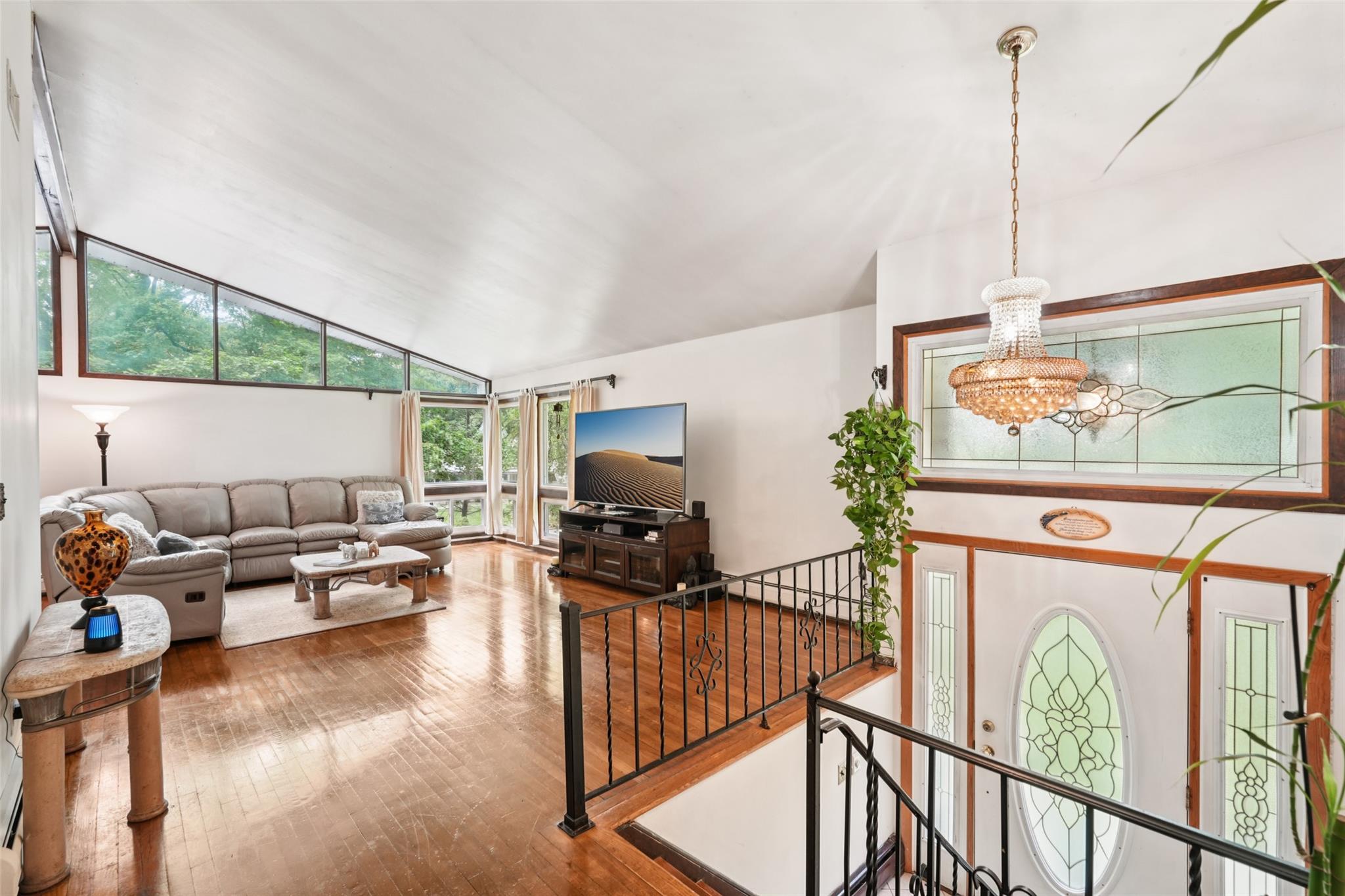 #4 photo, 11 Lancaster Lane, Monsey , NY 10952