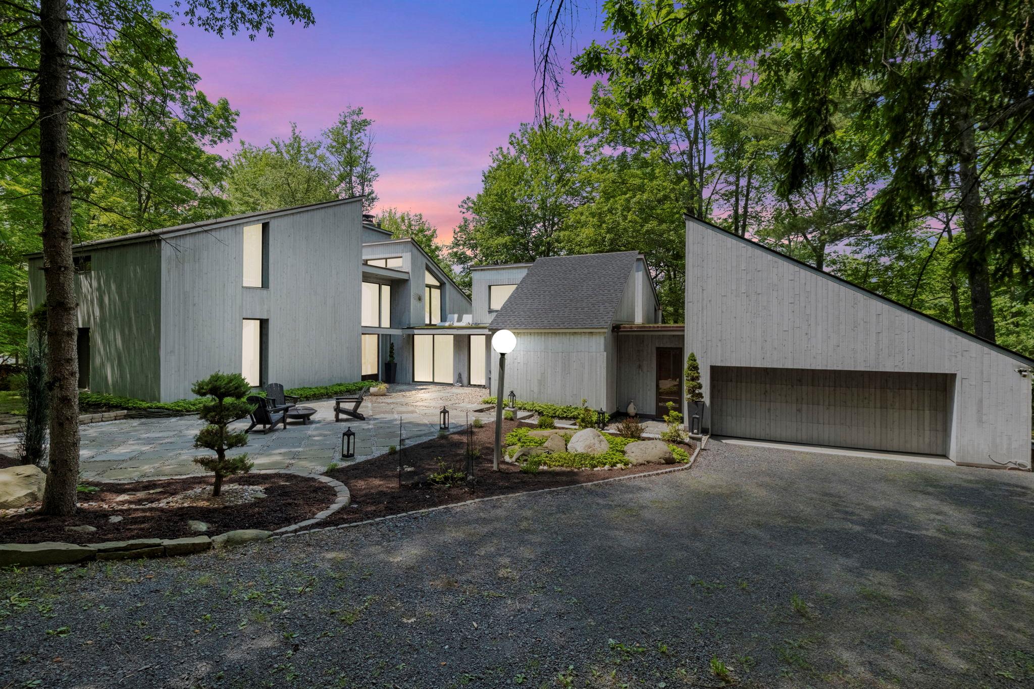 #1 photo, 21 Lincoln Terrace, Middletown , NY 10940