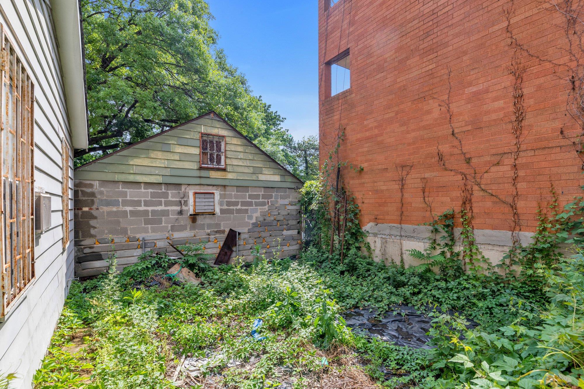 #16 photo, 112-50 38th Avenue, クイーンズ区 Corona , NY 11368