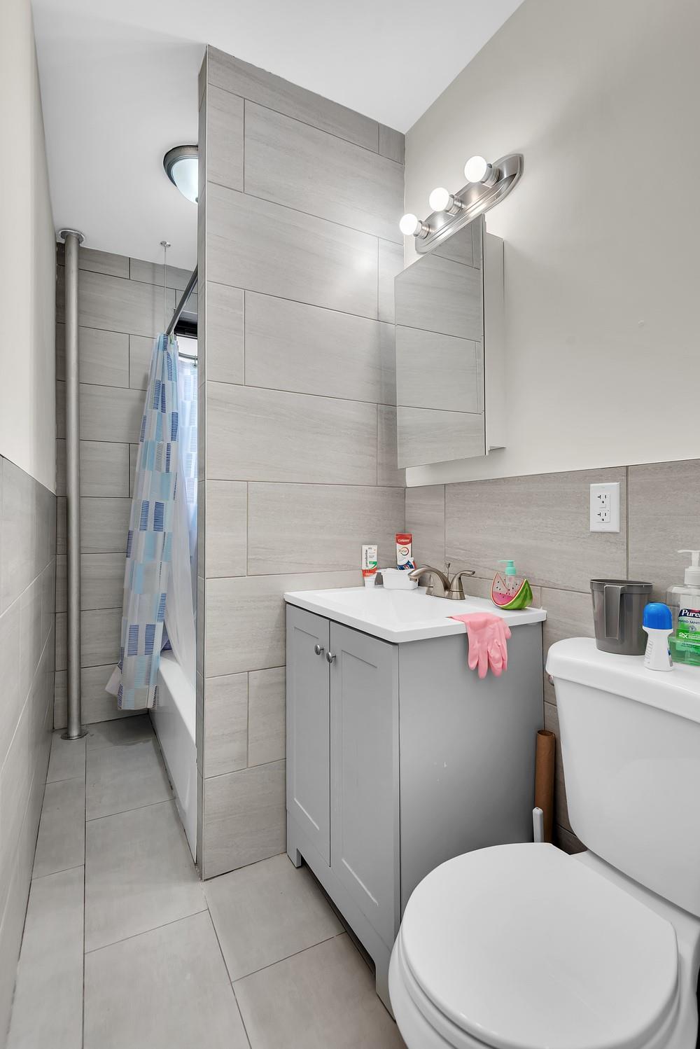 #5 photo, 41-11 28th Avenue, クイーンズ区 Astoria , NY 11103