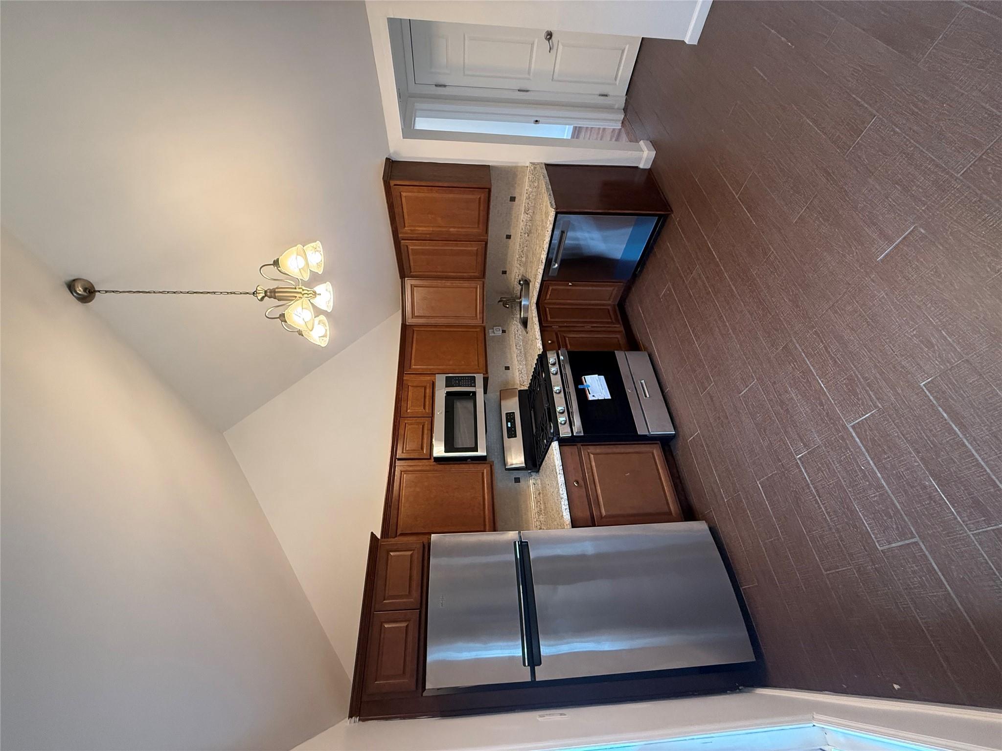 #1 photo, 136 5th Avenue, 東長島 海湾 Bay Shore , NY 11706