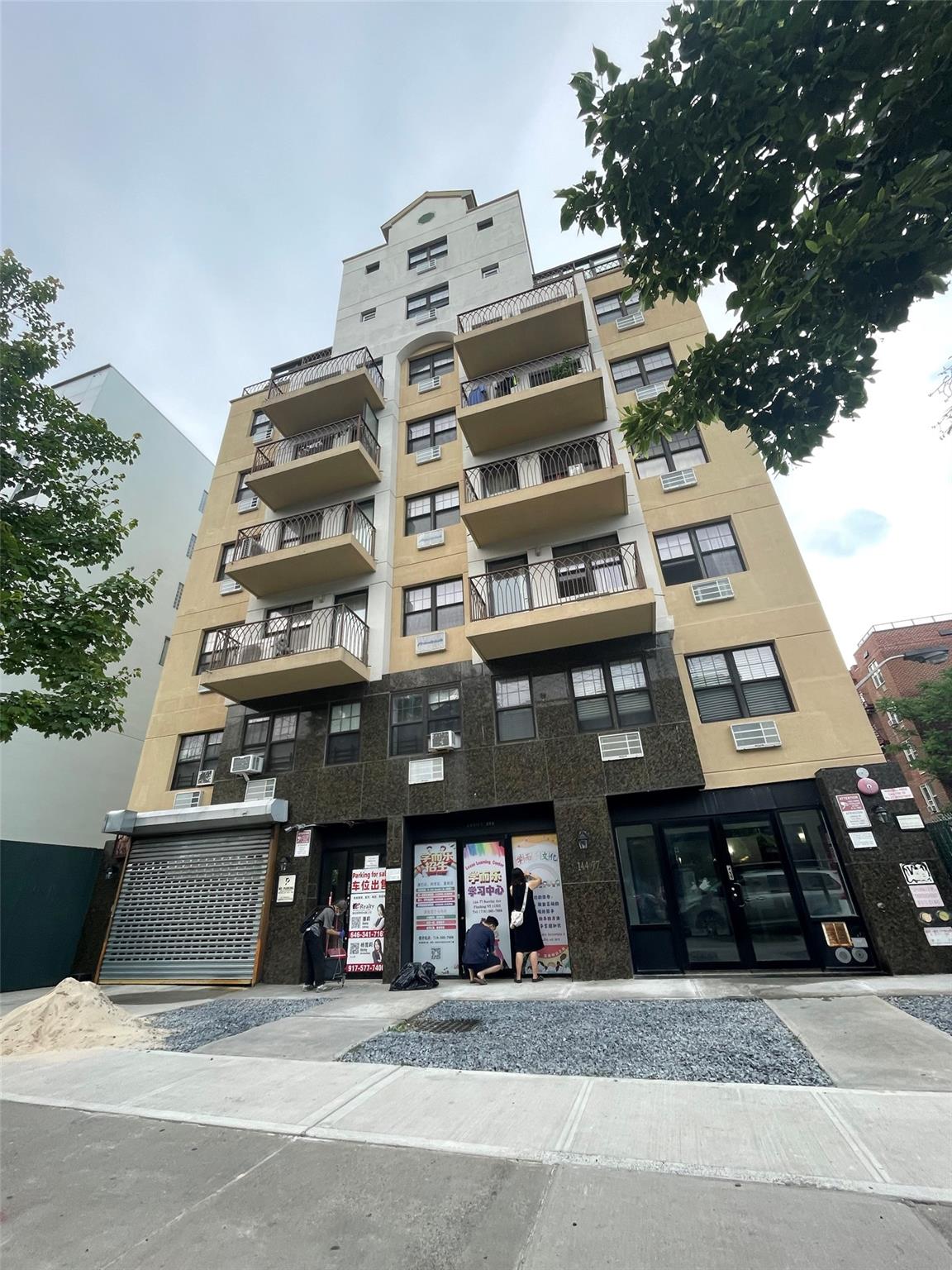 #1 photo, 144-77 Barclay Avenue, Flushing , NY 11355