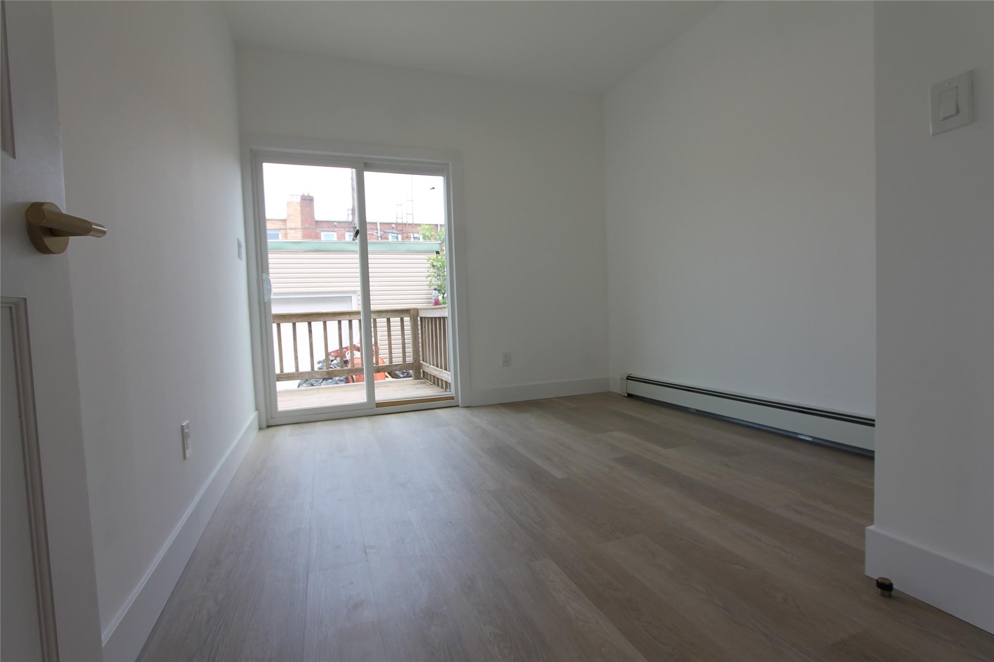 #10 photo, 79-31 69th Avenue, 皇后區 中村 Middle Village , NY 11379