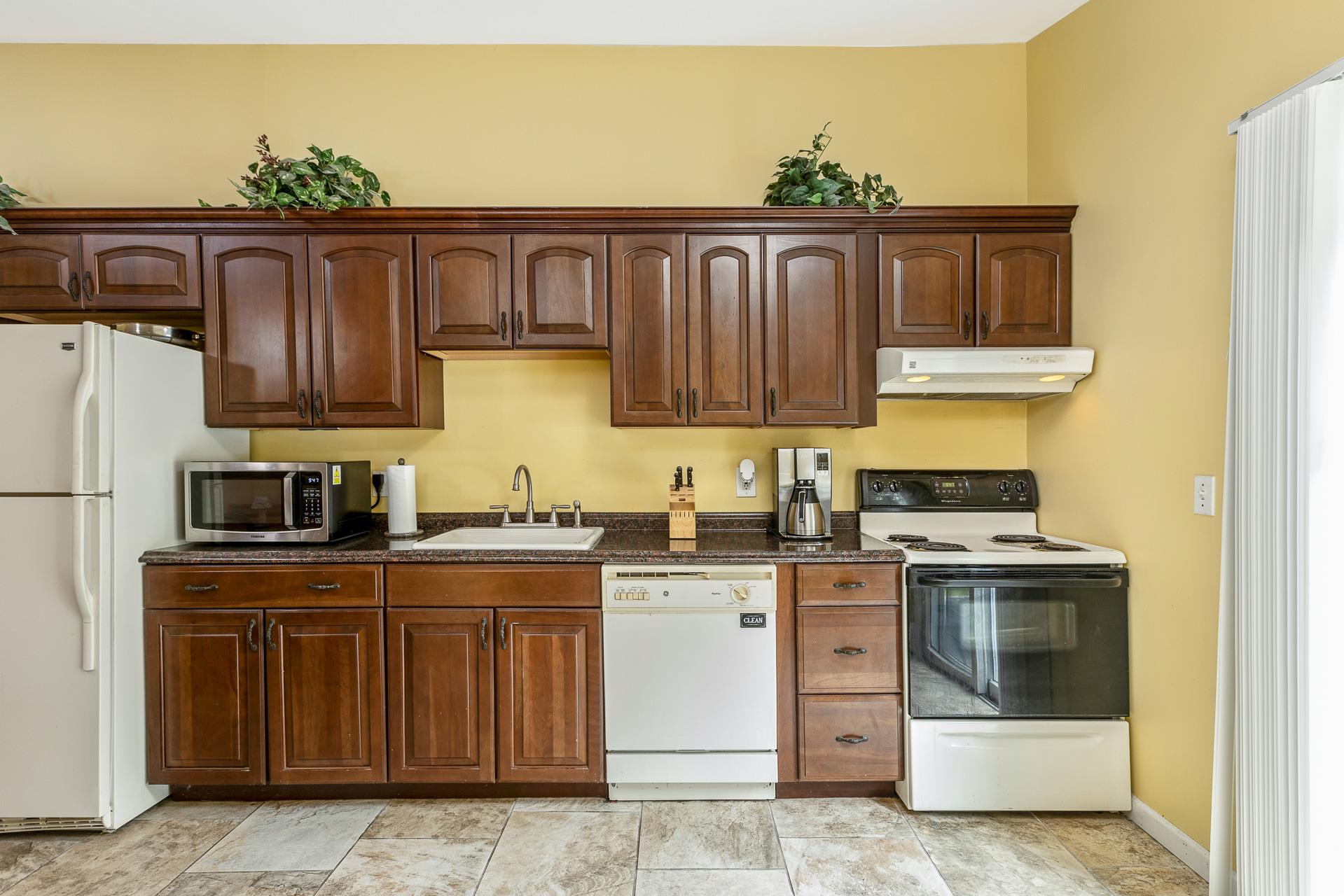 #13 photo, 137 Riverside Avenue, サフォーク郡 Mastic Beach , NY 11951