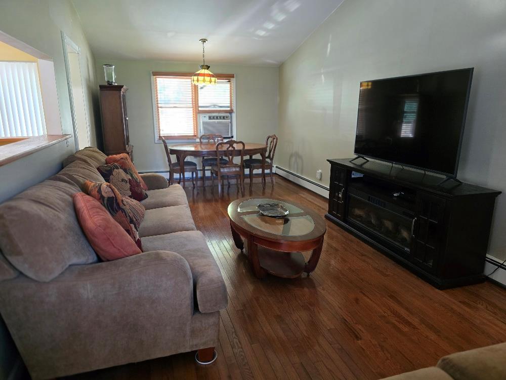 #5 photo, 137 Riverside Avenue, サフォーク郡 Mastic Beach , NY 11951