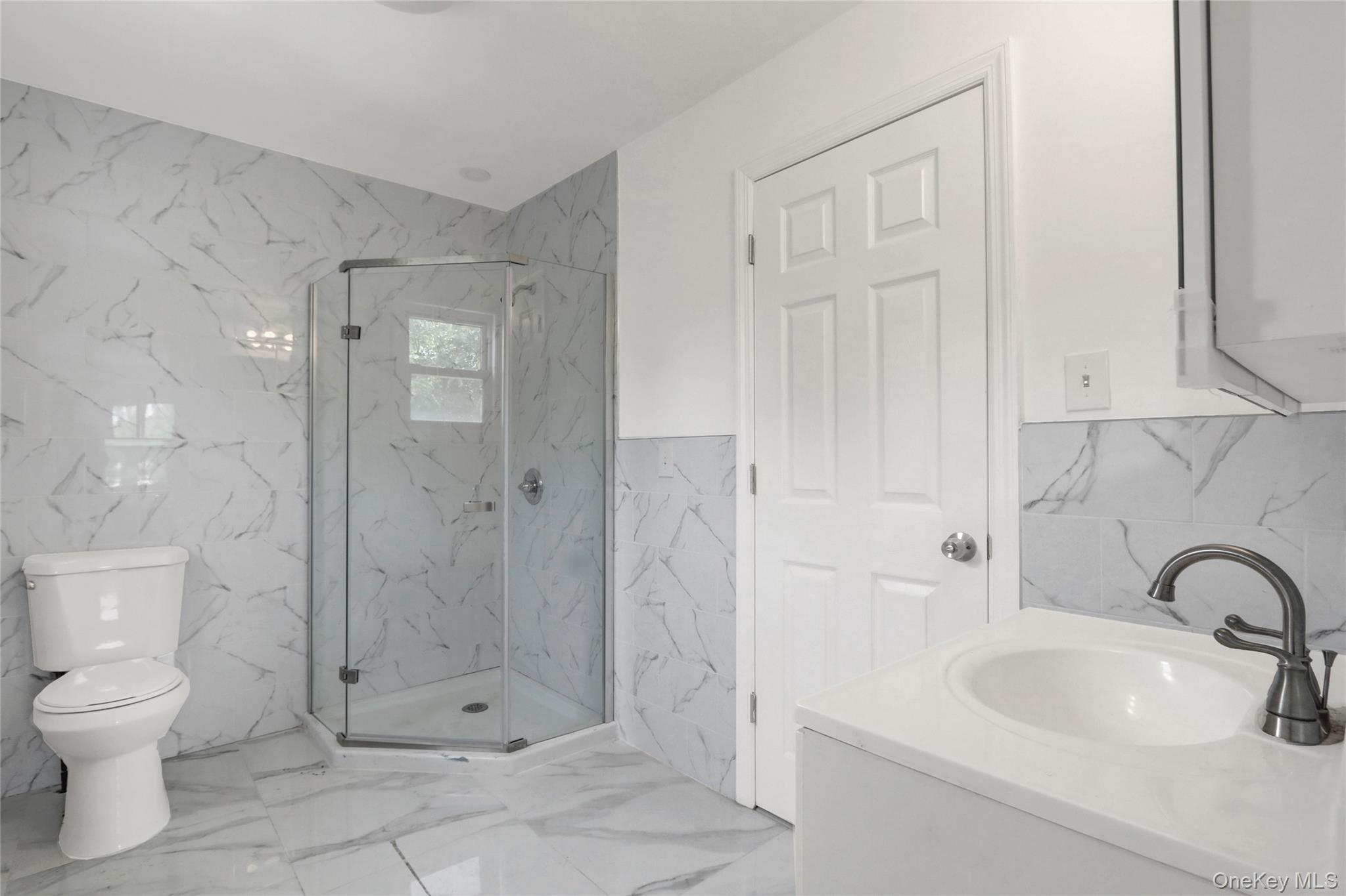 #11 photo, 58 Laurel Avenue, جزيرة ستاتن Staten Island , NY 10304