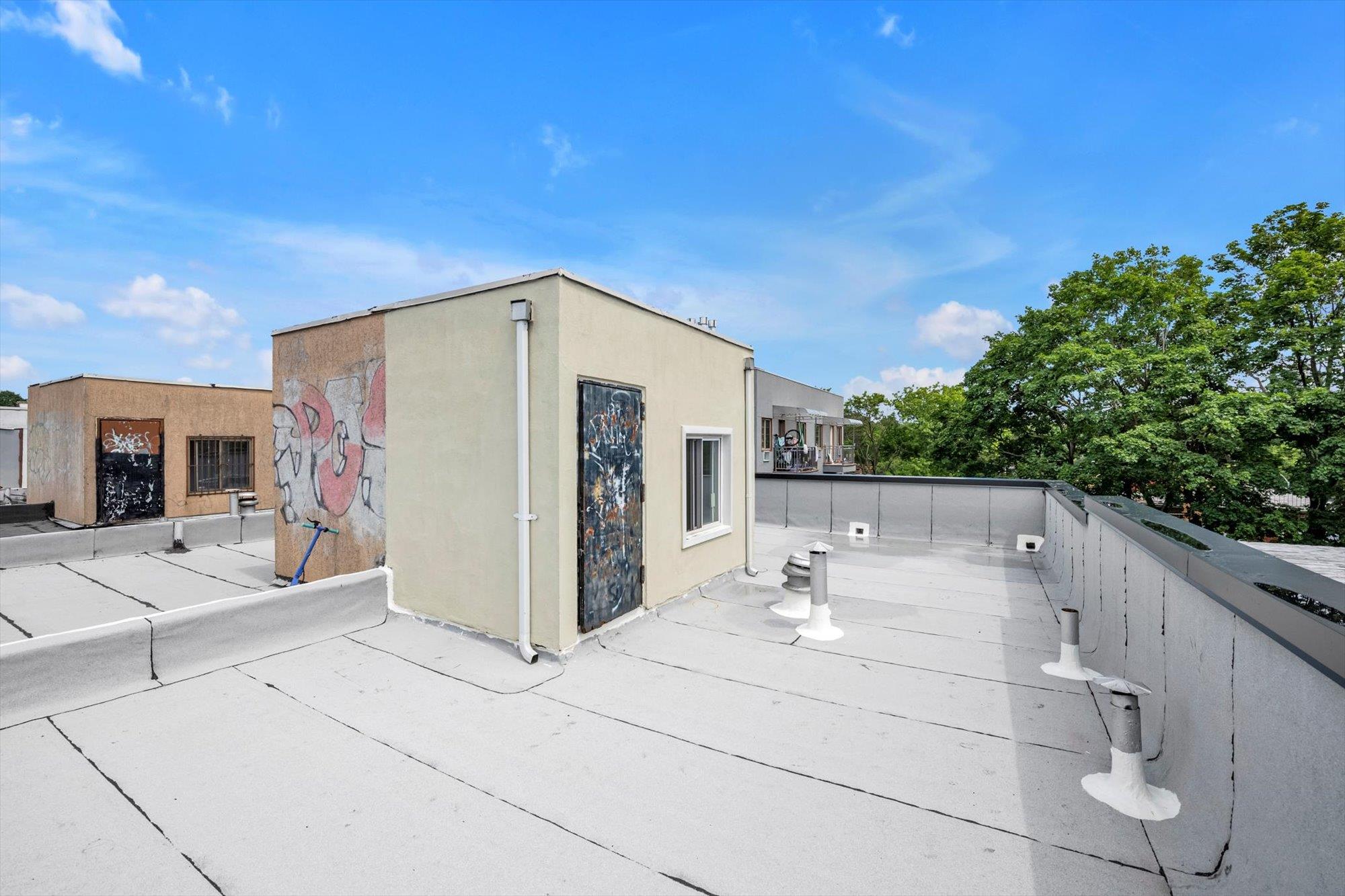 #10 photo, 58-07 Van Cleef Street, クイーンズ区 Corona , NY 11368