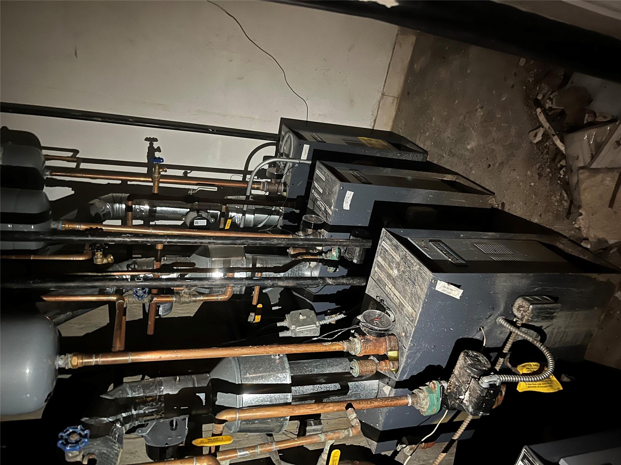 #12 photo, 58-07 Van Cleef Street, クイーンズ区 Corona , NY 11368