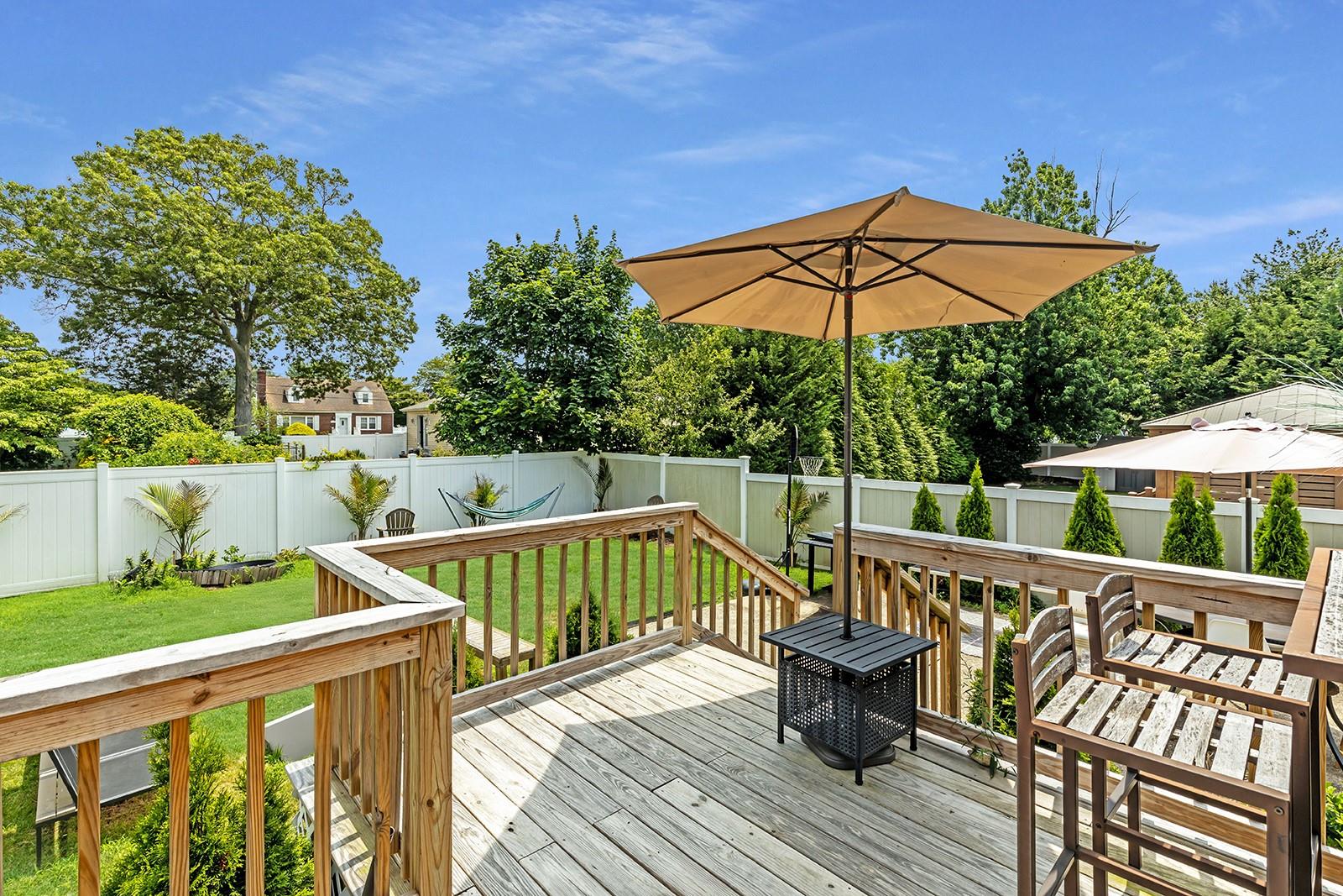 #1 photo, 534 S 8th Street, Lindenhurst , NY 11757