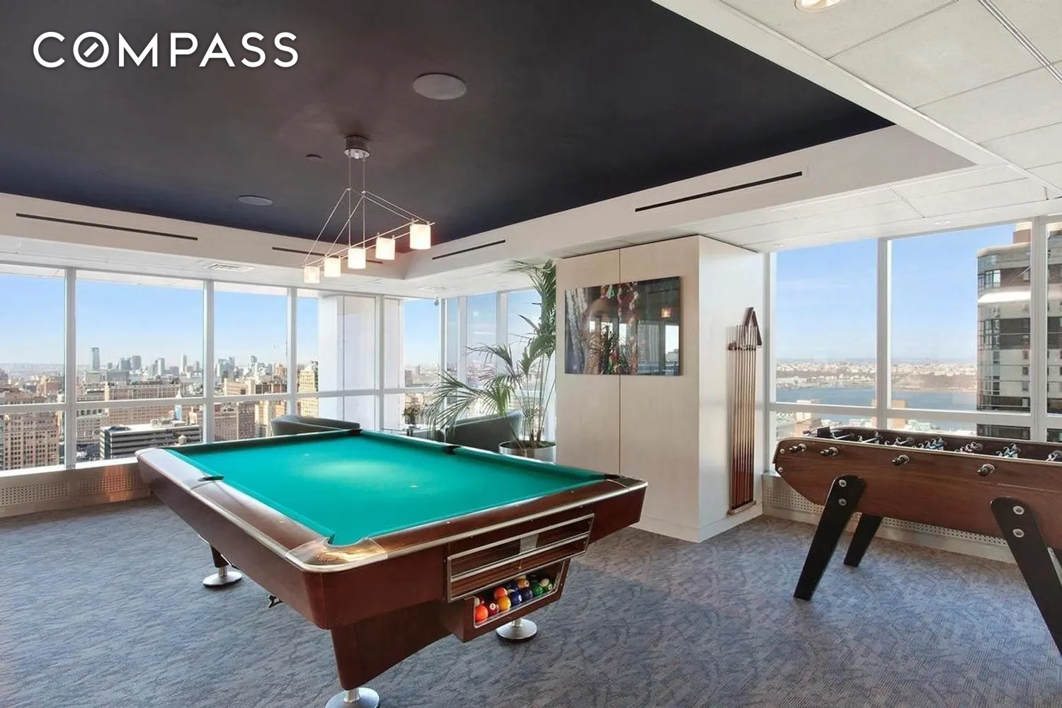 #16 photo, 350 W 42nd Street, マンハッタン Hell's Kitchen , NY 10036