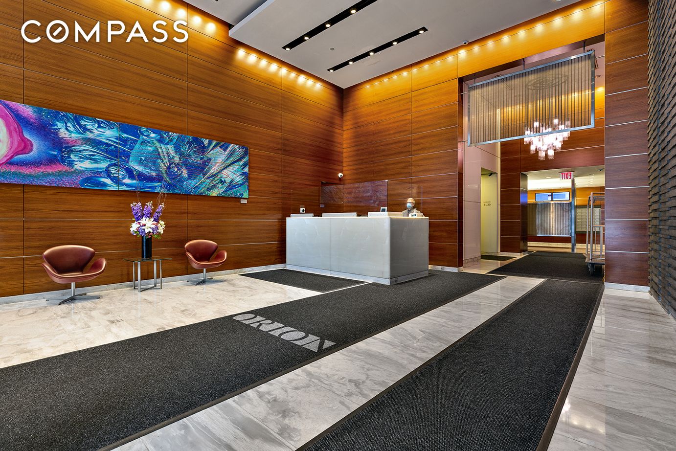 #17 photo, 350 W 42nd Street, マンハッタン Hell's Kitchen , NY 10036