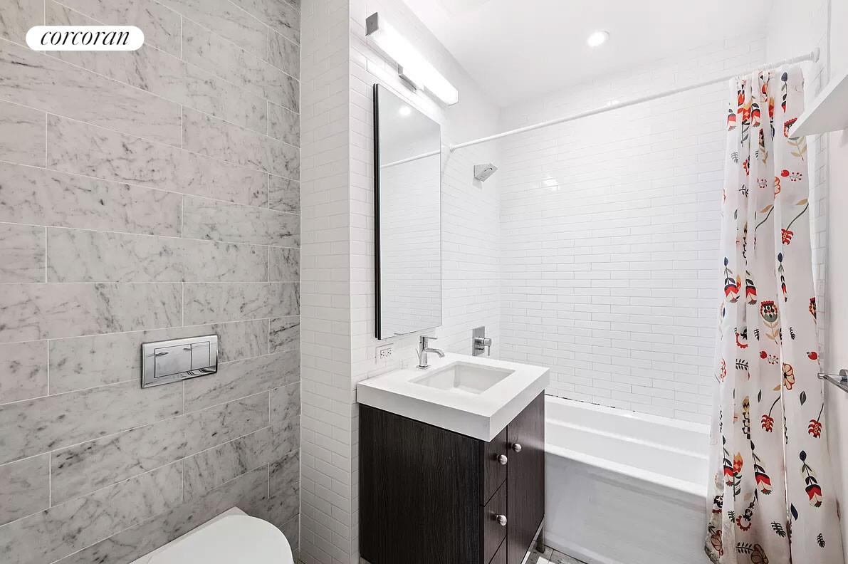 #6 photo, 416 W 52ND Street, マンハッタン Hells Kitchen , NY 10019