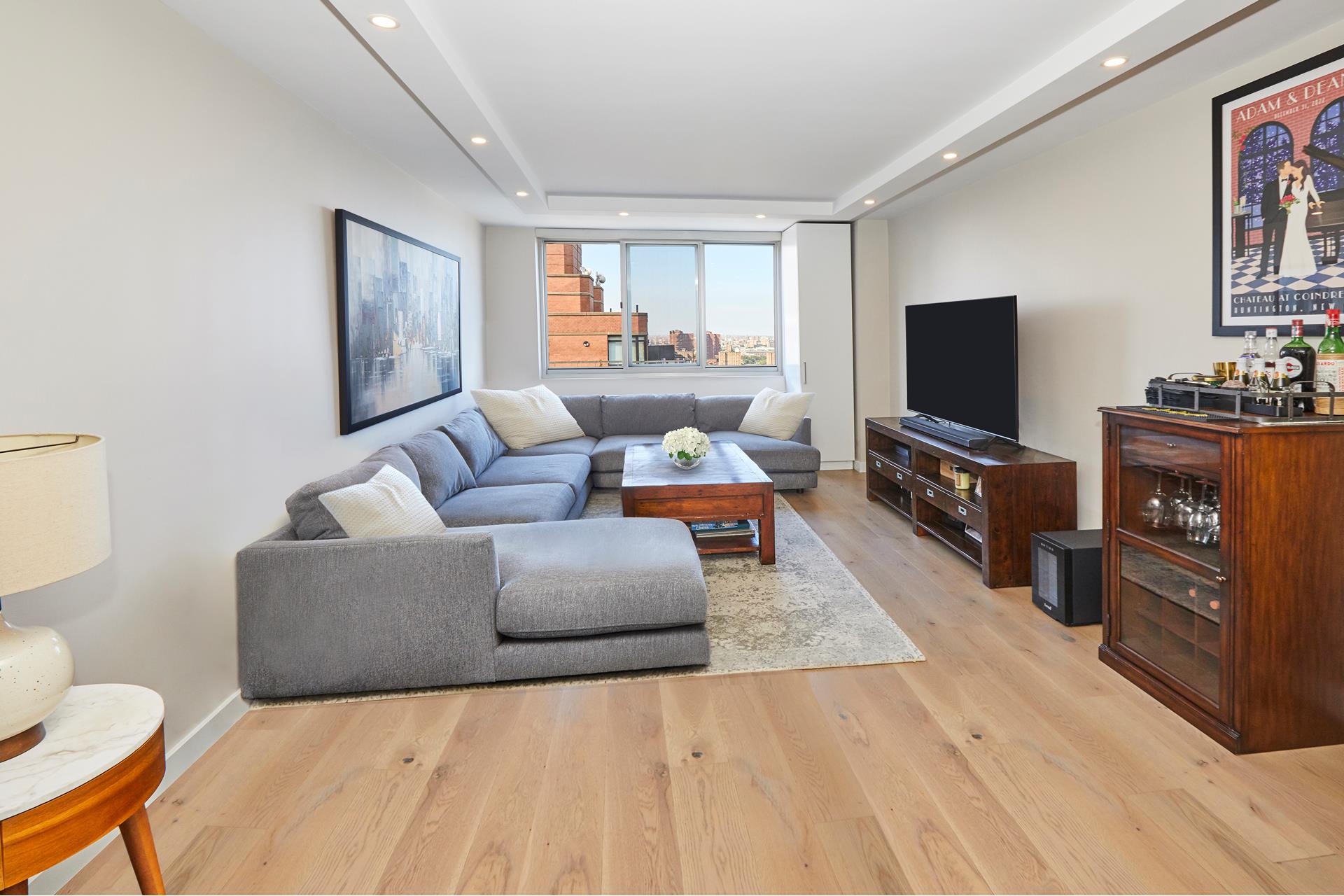 #1 photo, 345 E 93RD Street, Yorkville , NY 10128