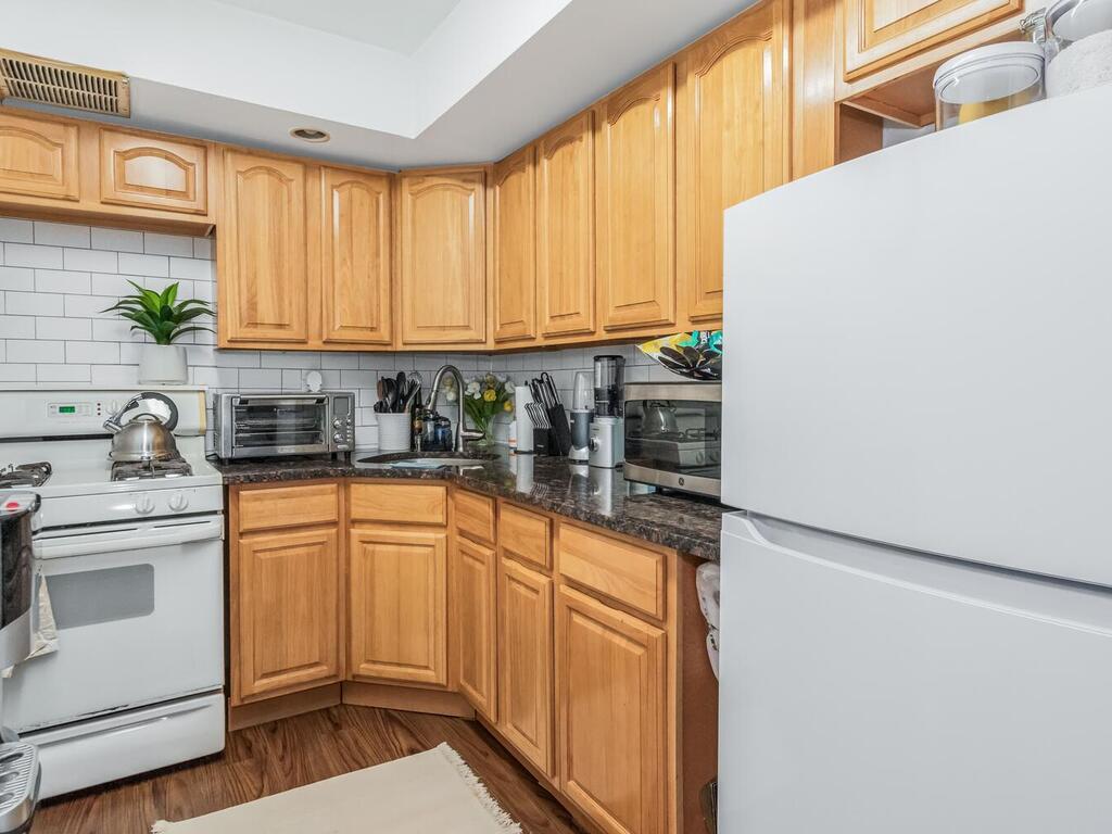 #18 photo, 240-21 68th Avenue, クイーンズ区 Douglaston , NY 11362