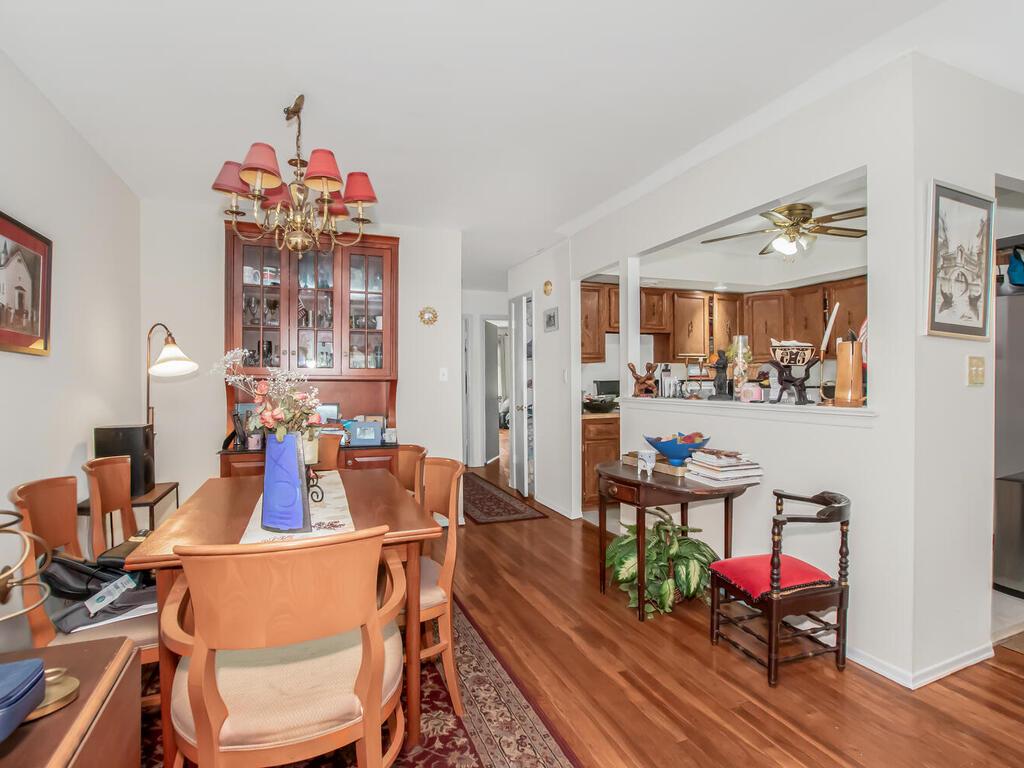 #6 photo, 240-21 68th Avenue, クイーンズ区 Douglaston , NY 11362