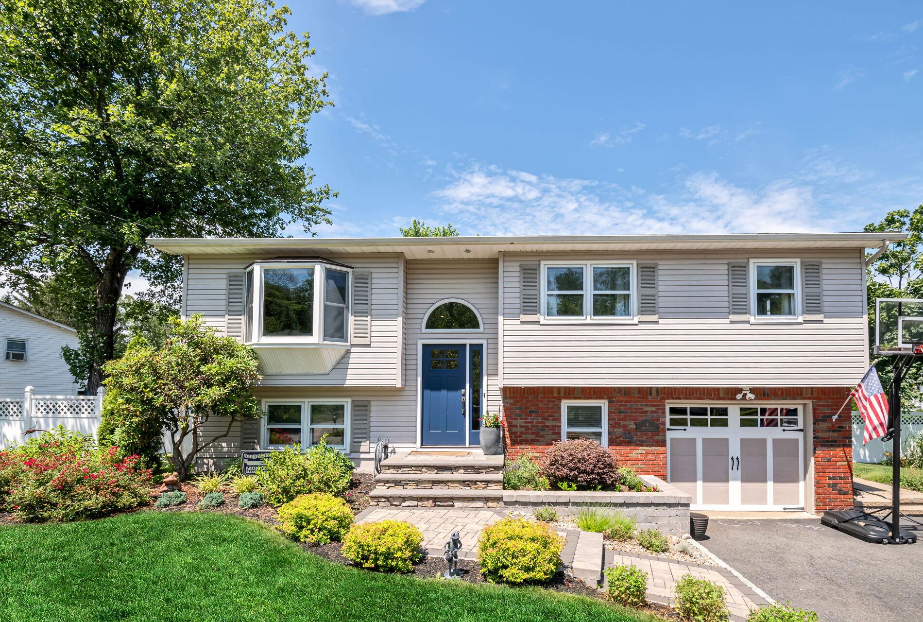 #1 photo, 8 Arcadia Court, Sloatsburg , NY 10974