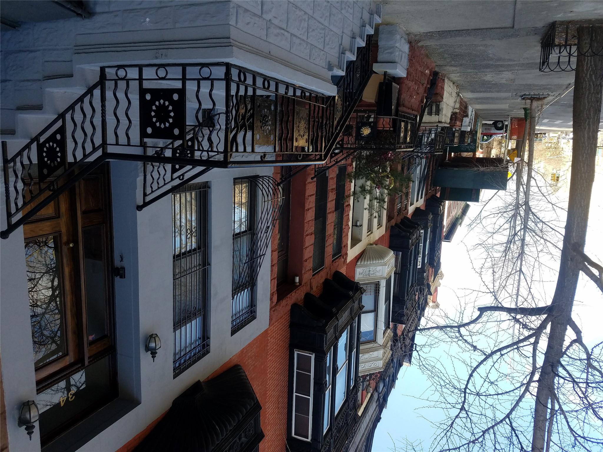 #2 photo, 30 Edgecombe Avenue, New York (Manhattan) , NY 10030