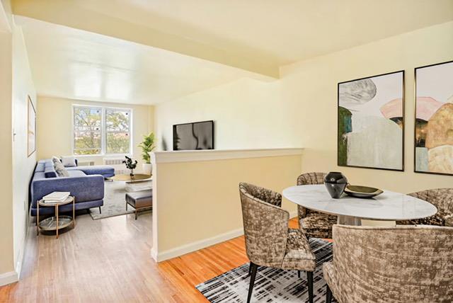 #6 photo, 3215 Olinville Ave, ブロンクス区 Bronx , NY 10467