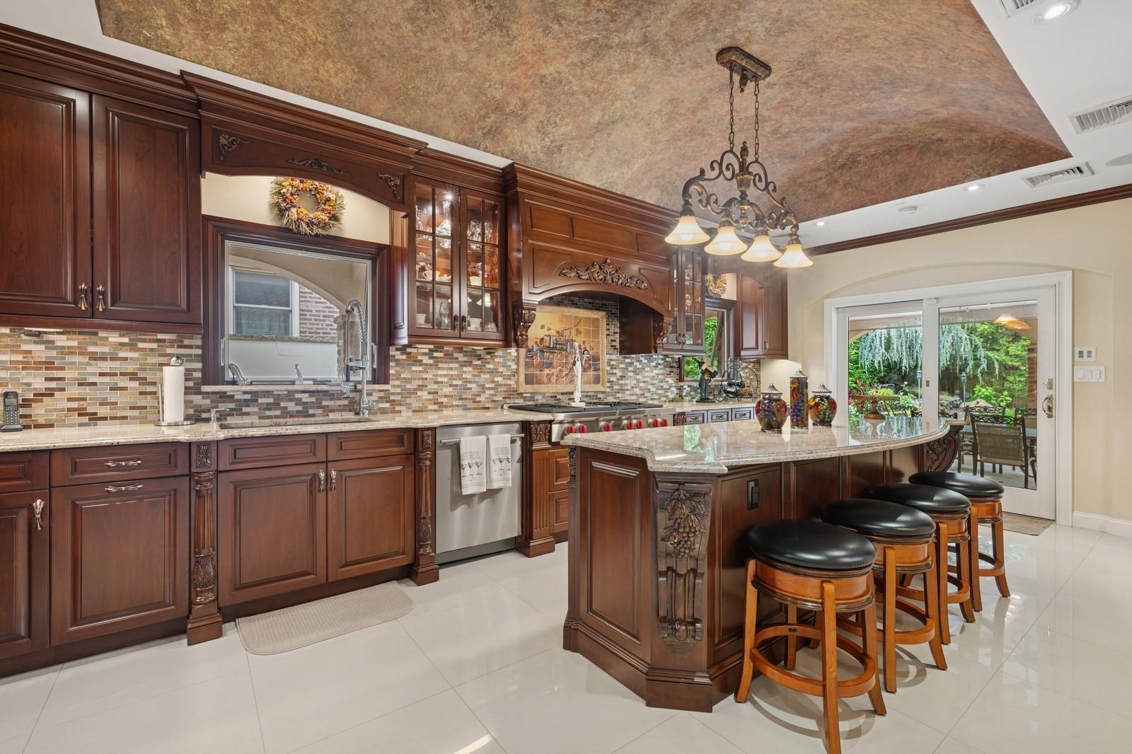 #9 photo, 64-58 215th St, クイーンズ区 Bayside , NY 11364